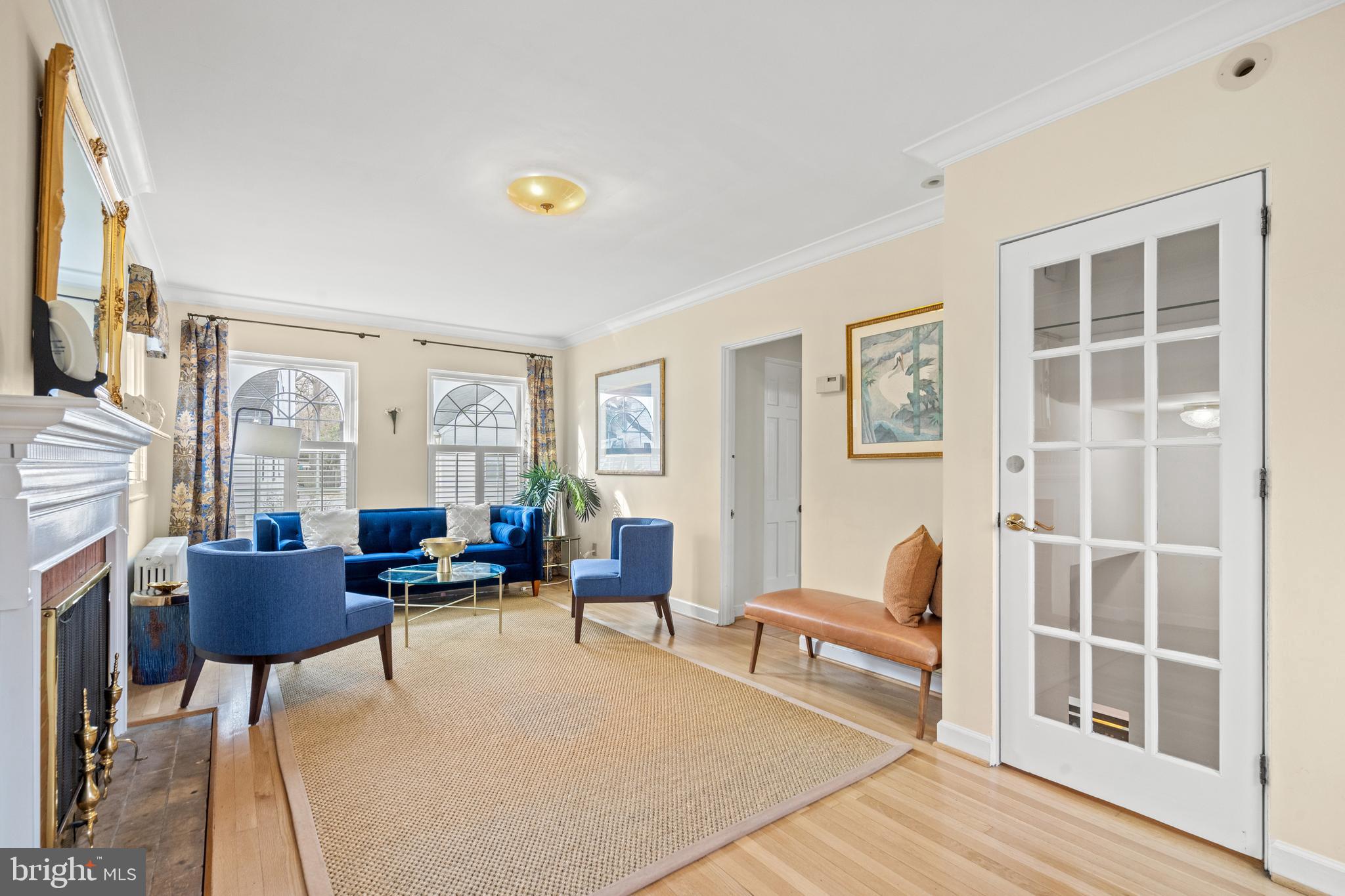 LYON VILLAGE - Residential