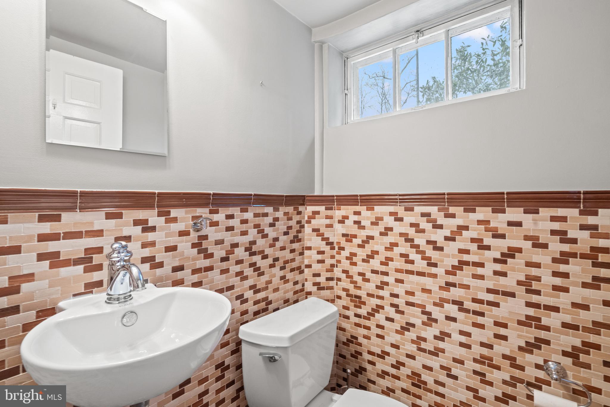 LYON VILLAGE - Residential