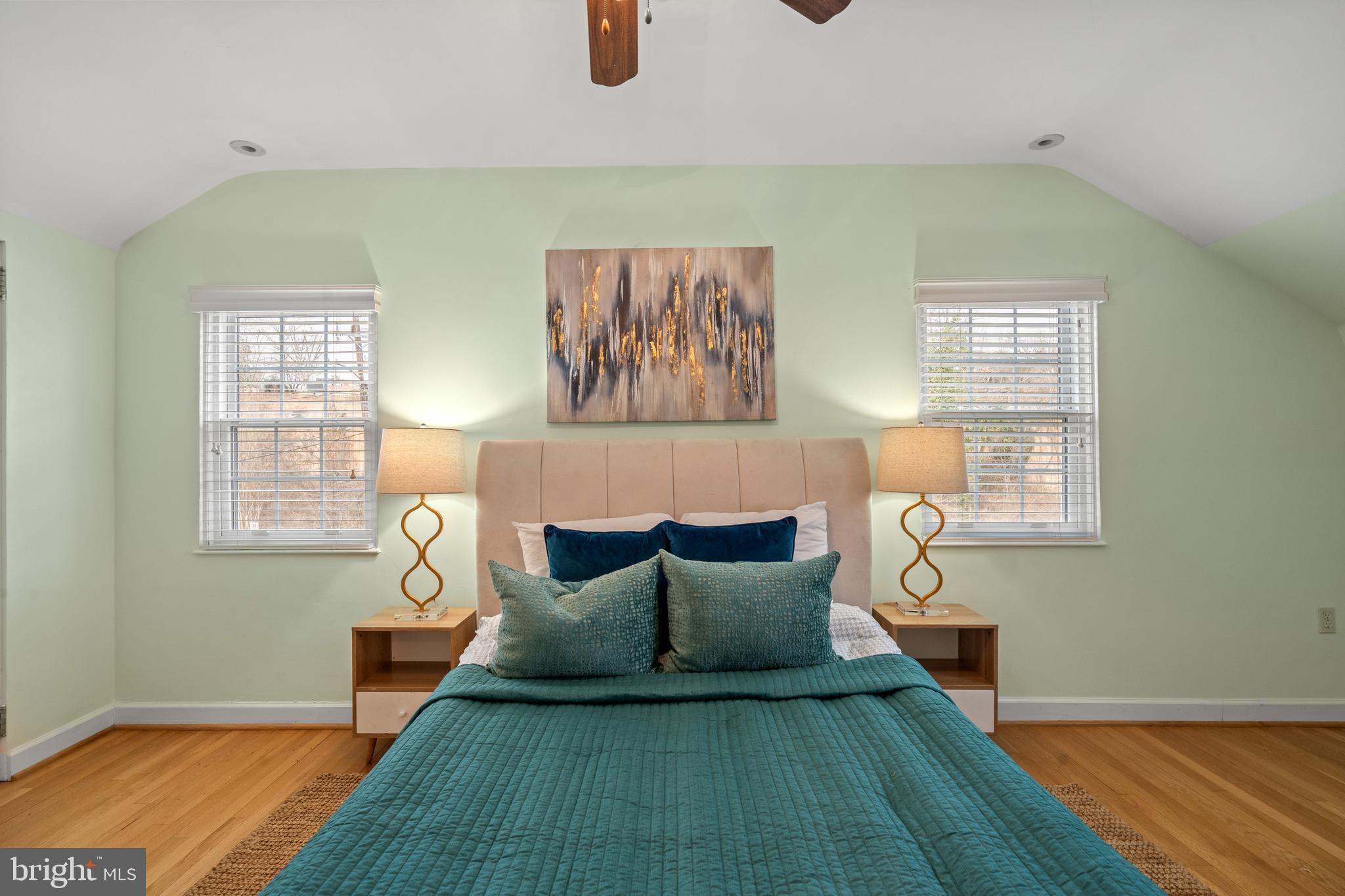 LYON VILLAGE - Residential