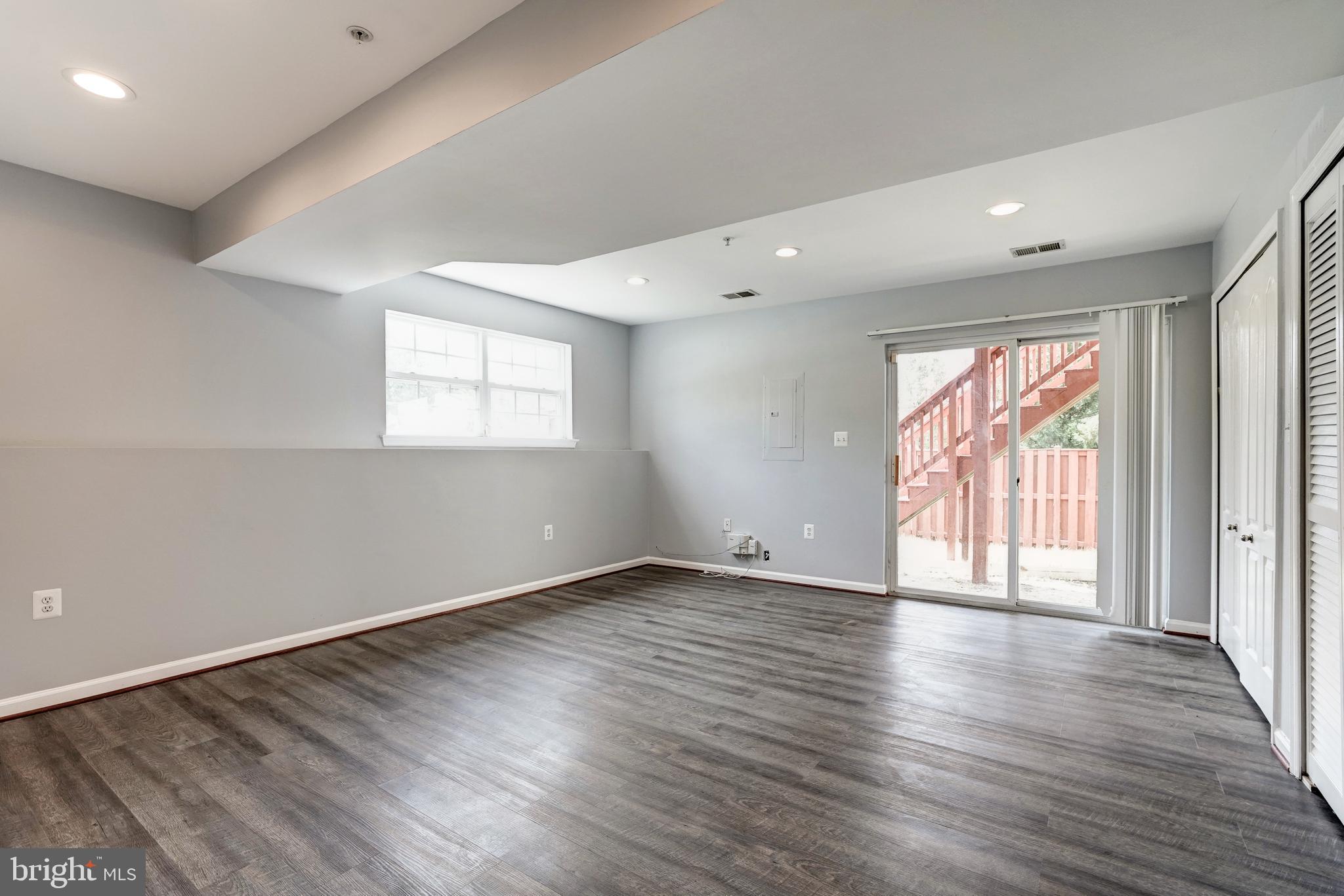 THE WOODYARD PLAT 1> - Residential