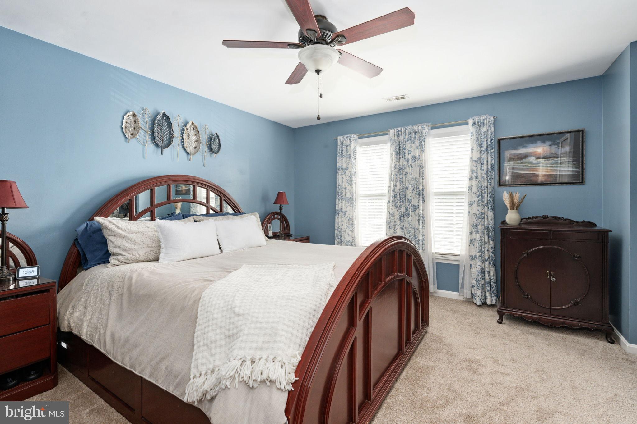 HAMPTON OAKS - Residential