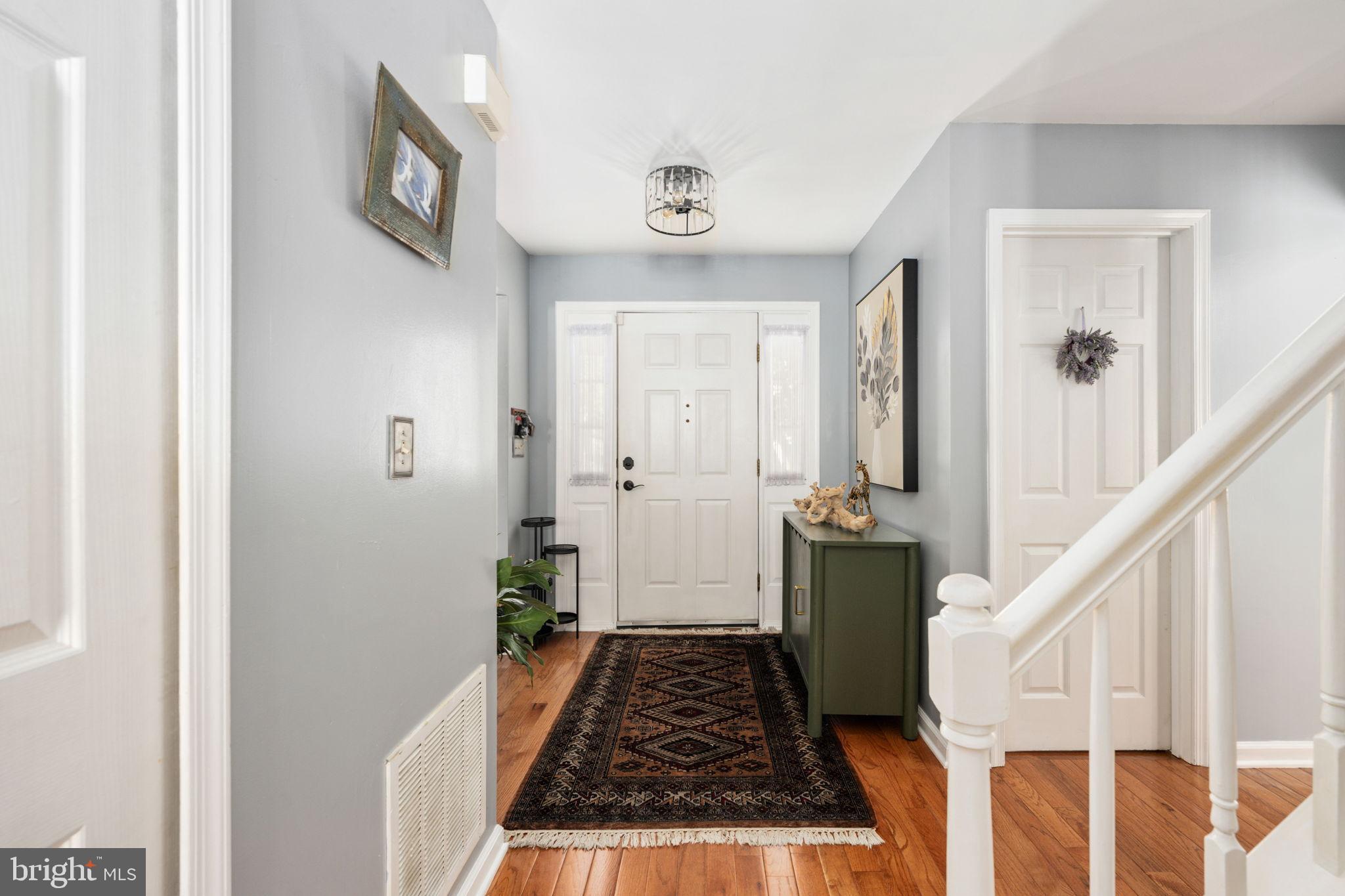 HAMPTON OAKS - Residential