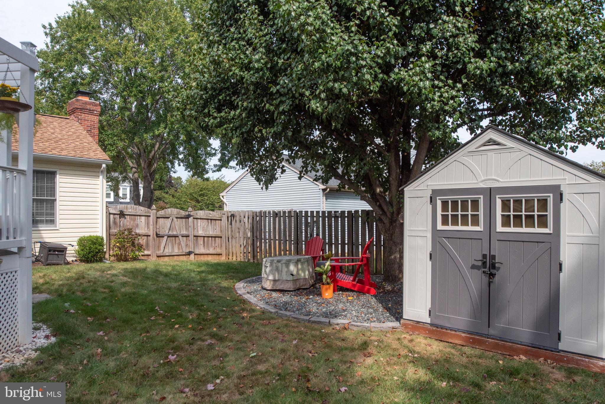 HAMPTON OAKS - Residential