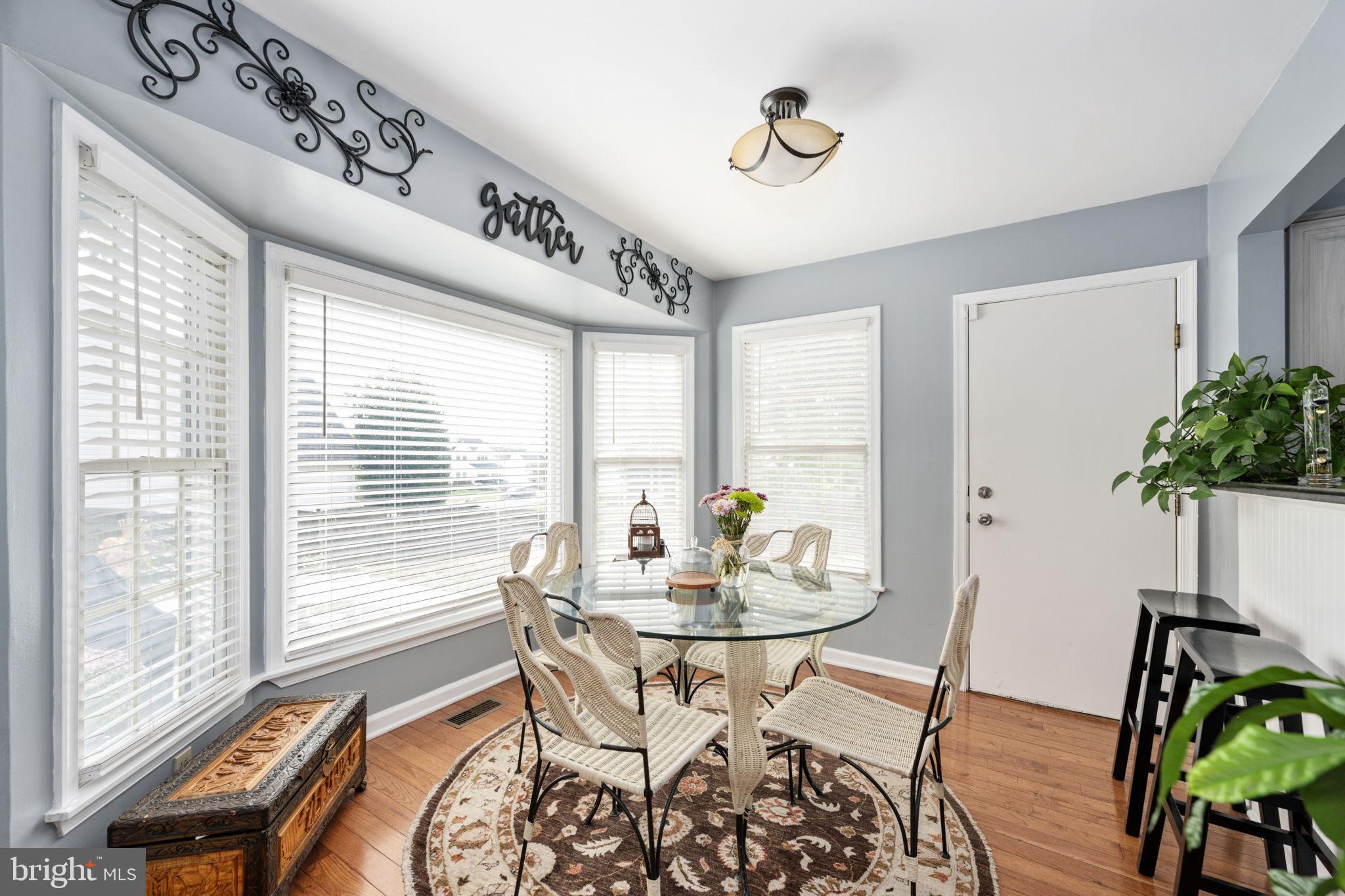 HAMPTON OAKS - Residential