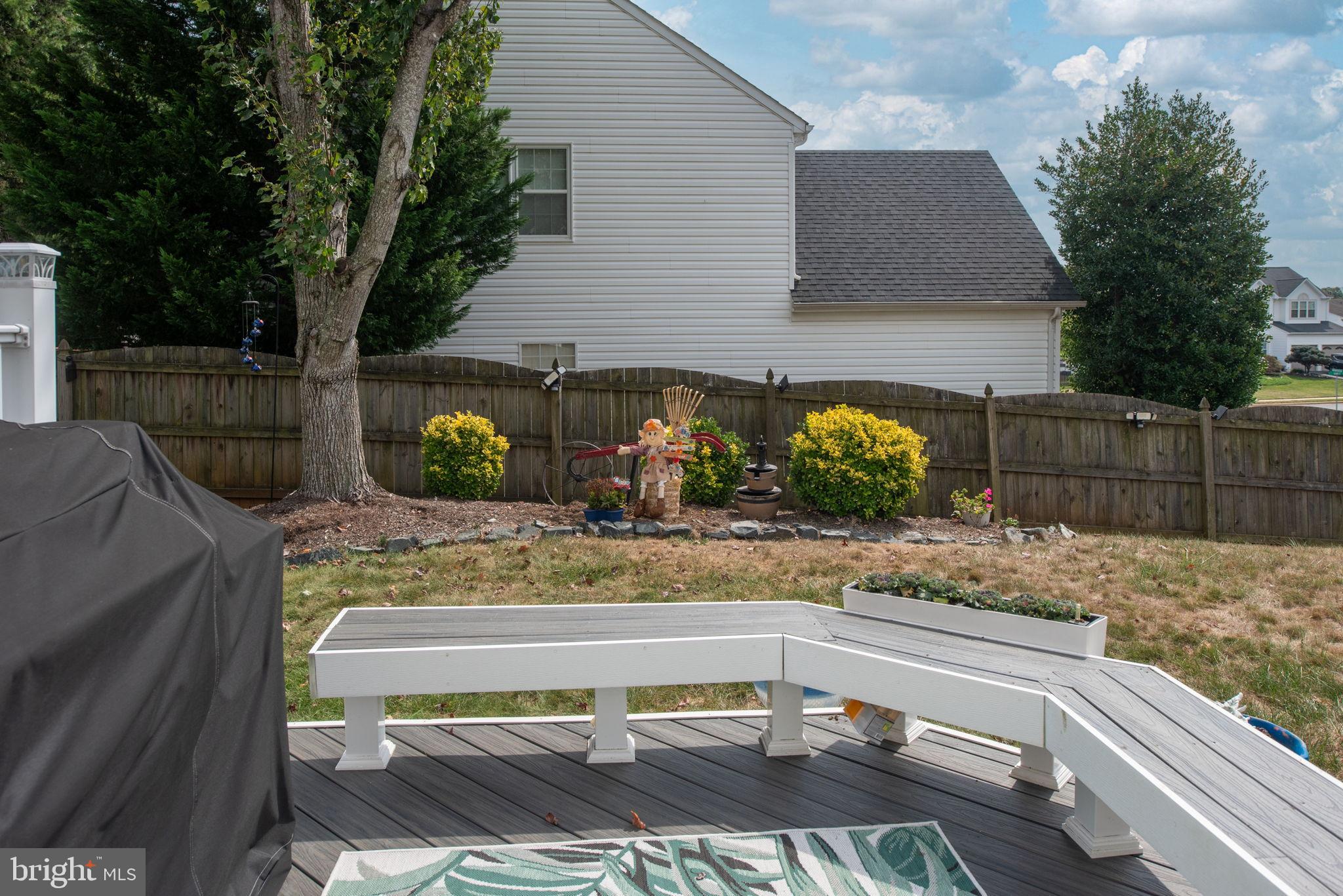 HAMPTON OAKS - Residential