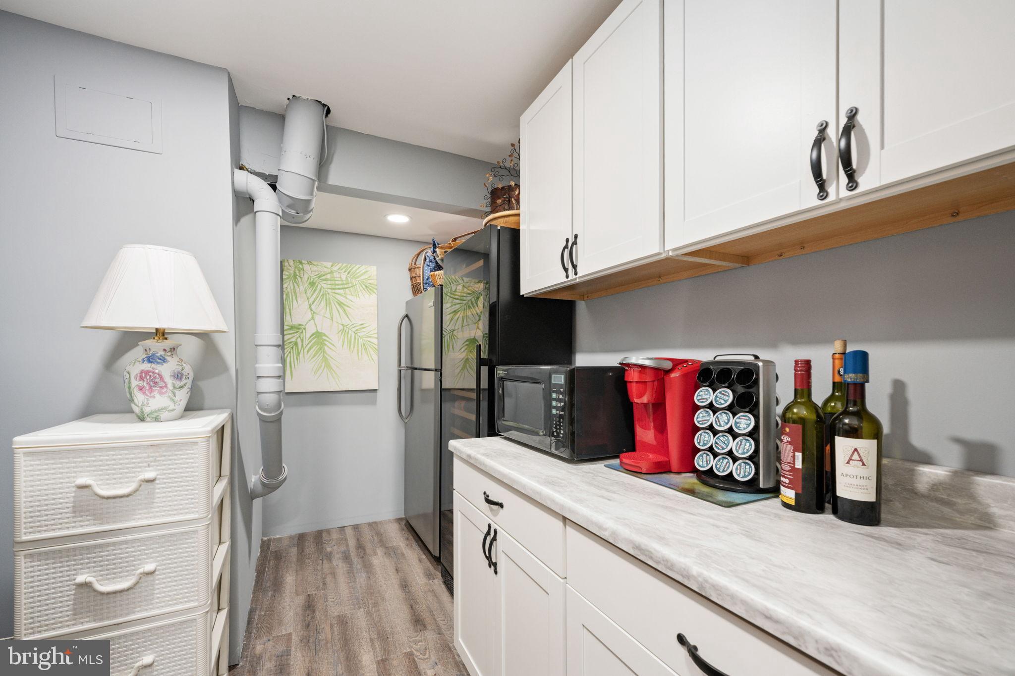 HAMPTON OAKS - Residential