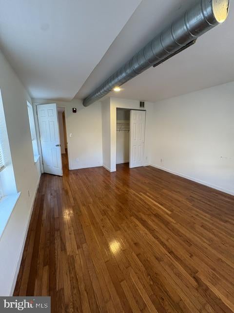 1709 W MASTER STREET