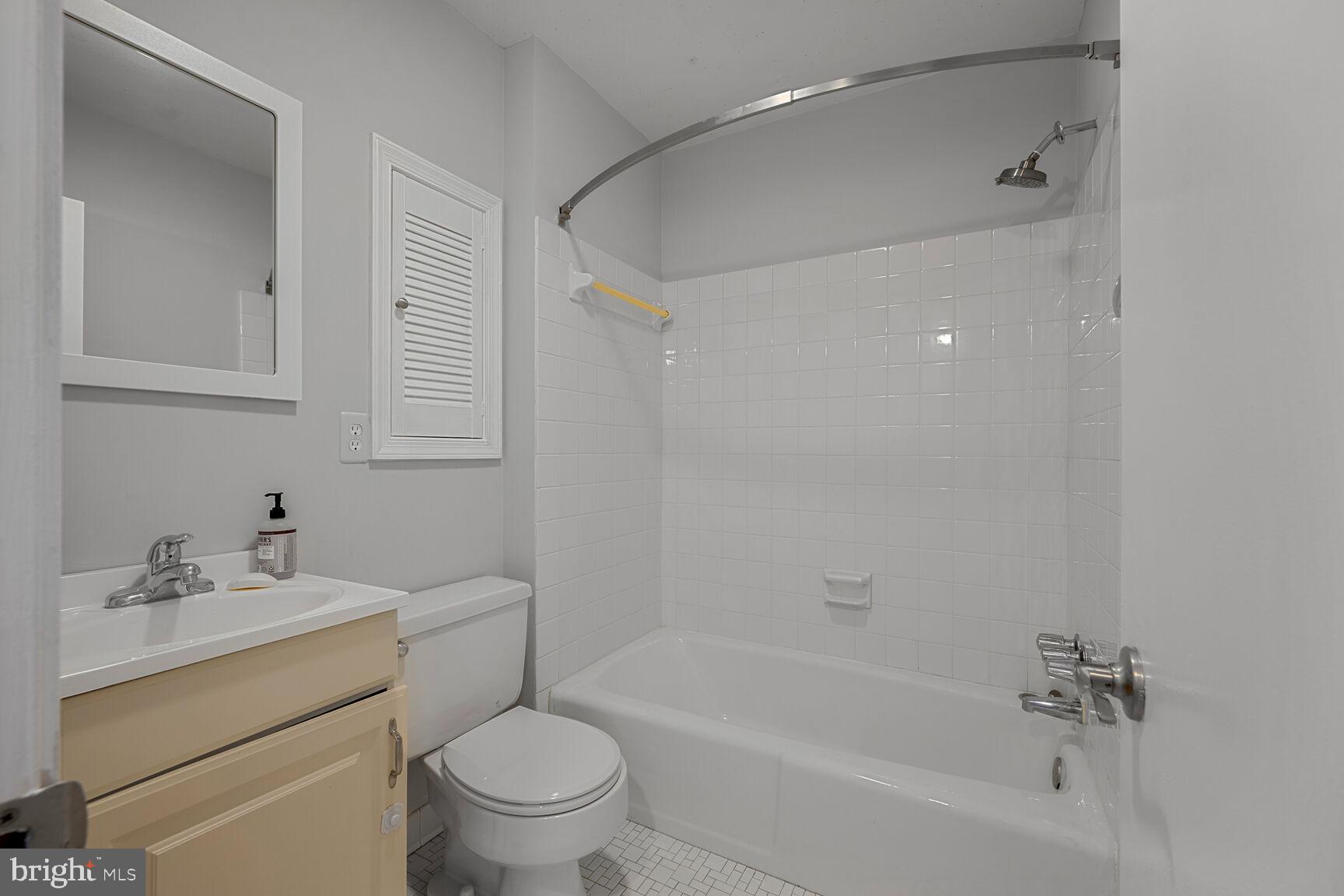 DEL RAY - Residential