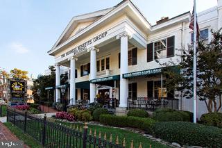 KINGS PARK WEST - Residential