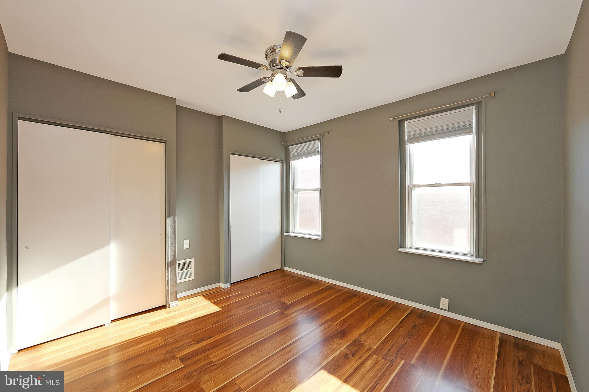 PORT RICHMOND - Residential