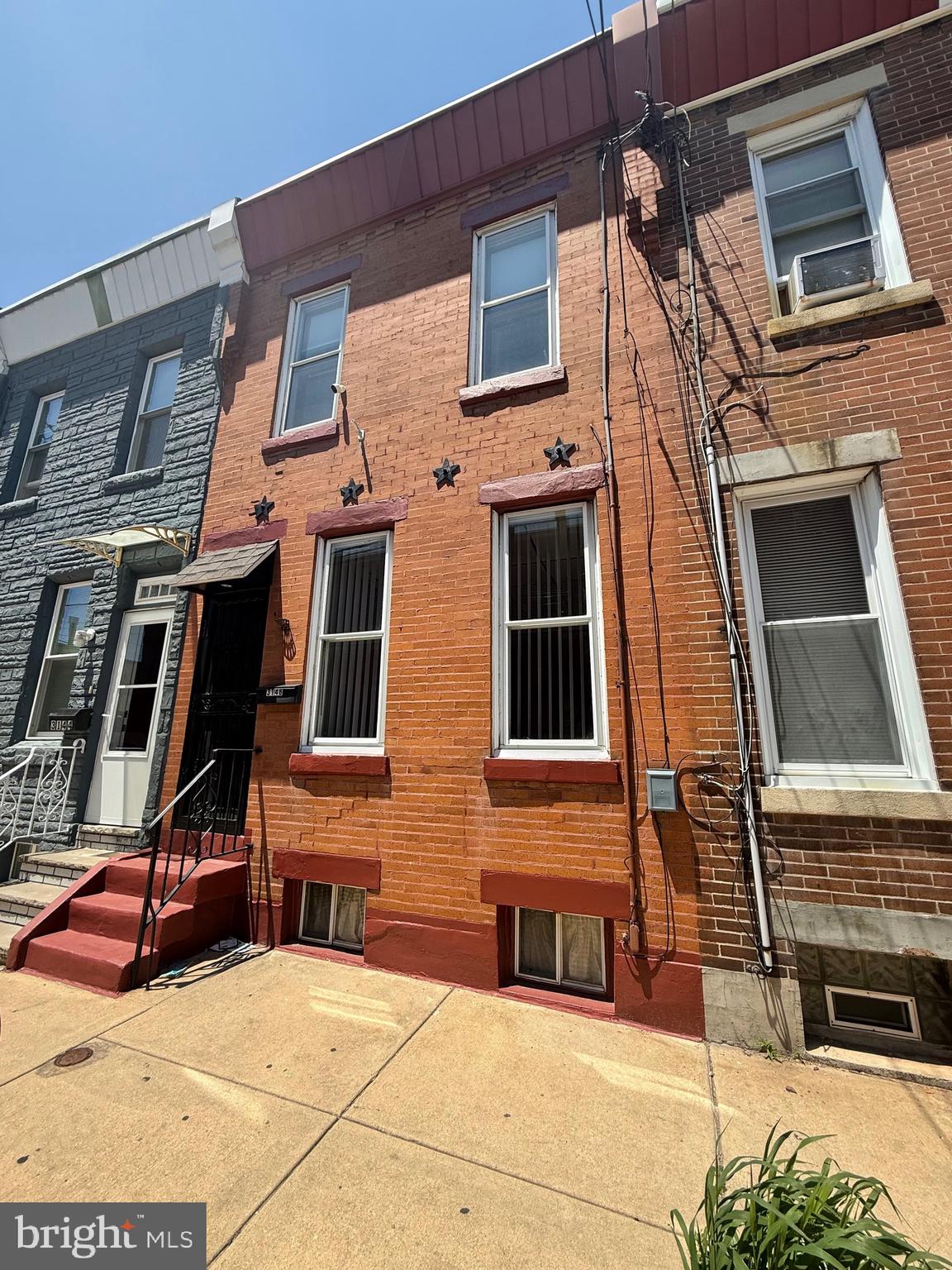 Welcome to this beautifully updated 3-bedroom home nestled in the lively Port Richmond neighborhood of Philadelphia. Thoughtfully renovated, this residence blends modern convenience with timeless character. Step into a bright and airy living room filled with natural light—an inviting space ideal for both entertaining and unwinding. The remodeled kitchen stands out with its clean white cabinetry, sleek black stainless steel appliances, and durable Corian countertops, offering both style and practicality for everyday cooking or hosting. The bathroom has been tastefully upgraded with modern finishes, creating a fresh and relaxing space. Upstairs, you'll discover three spacious bedrooms, each featuring impressive closet space to accommodate all your storage needs—from clothing to seasonal essentials.
Outside, the rear concrete patio provides a great spot for outdoor meals, container gardening, or simply enjoying a peaceful evening. Situated in a prime location near shopping, dining, and public transit, this home offers excellent walkability and easy access to everything you need.
Don’t miss the opportunity to own this thoughtfully updated gem in the heart of Port Richmond!