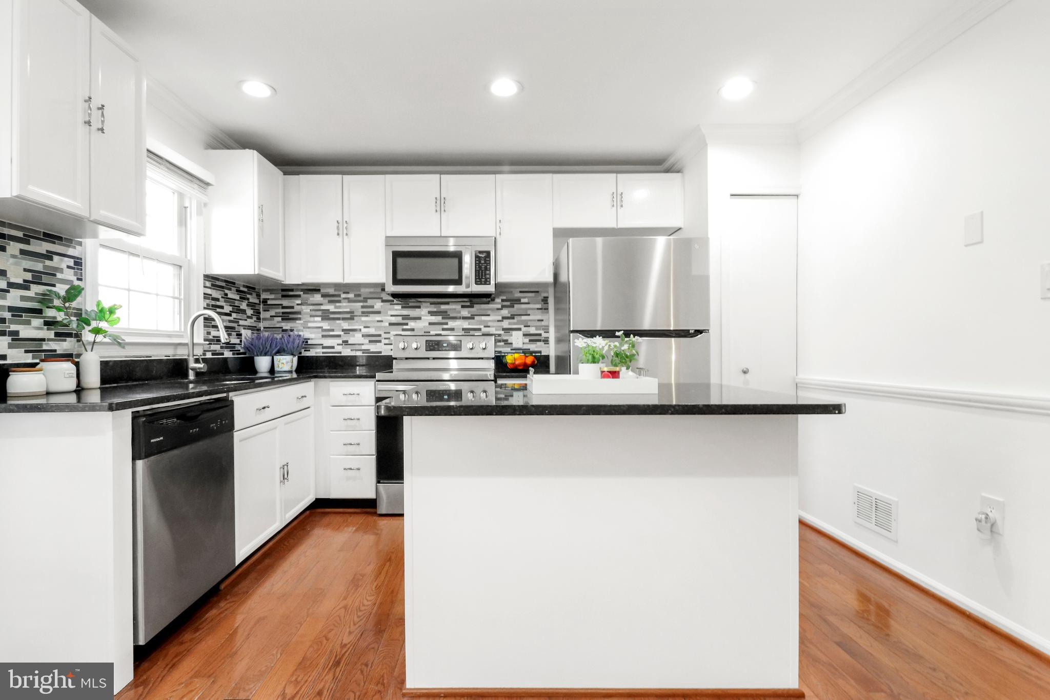 HERITAGE ESTATES - Residential