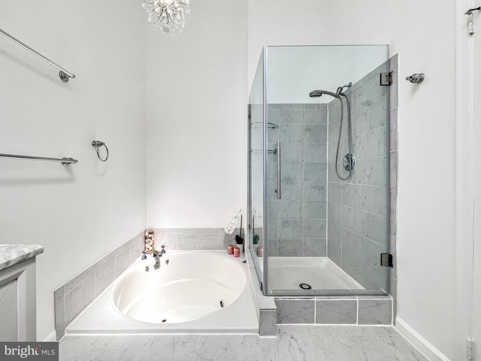 HERITAGE ESTATES - Residential