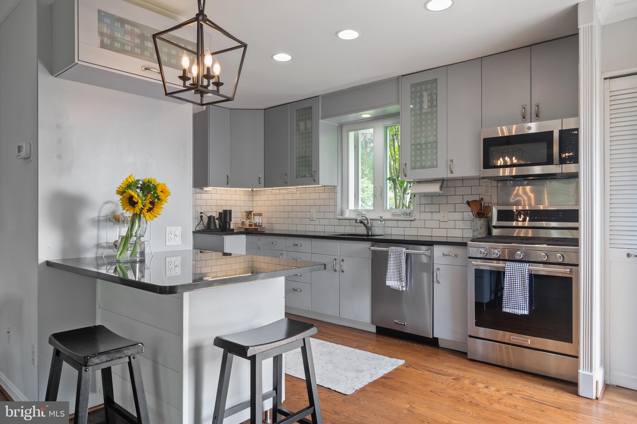 WARWICK VILLAGE - Residential Lease