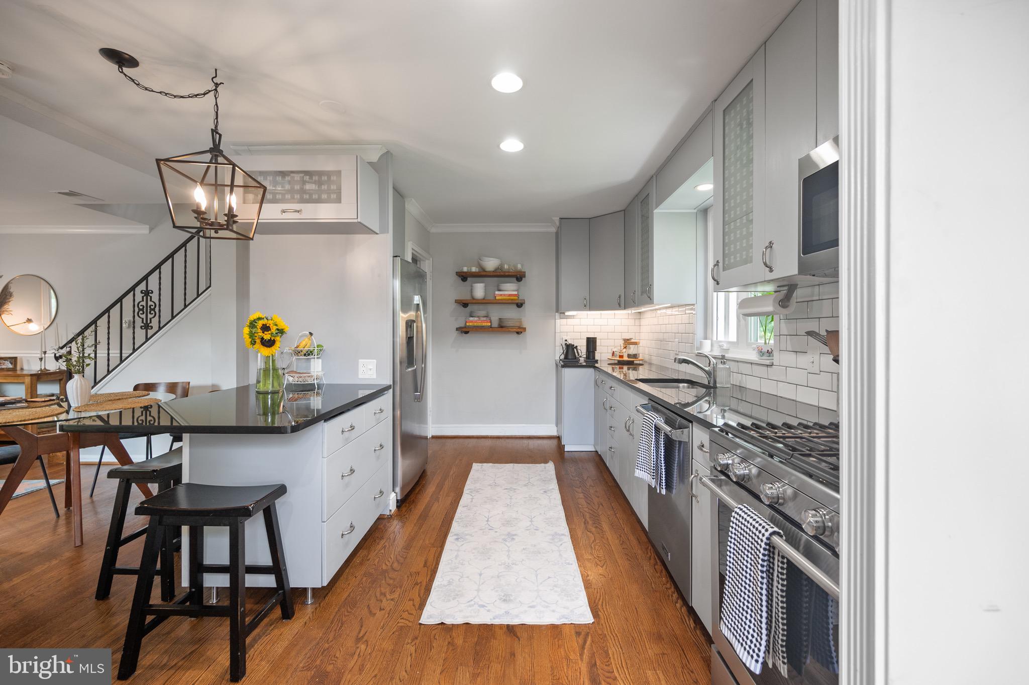 WARWICK VILLAGE - Residential Lease