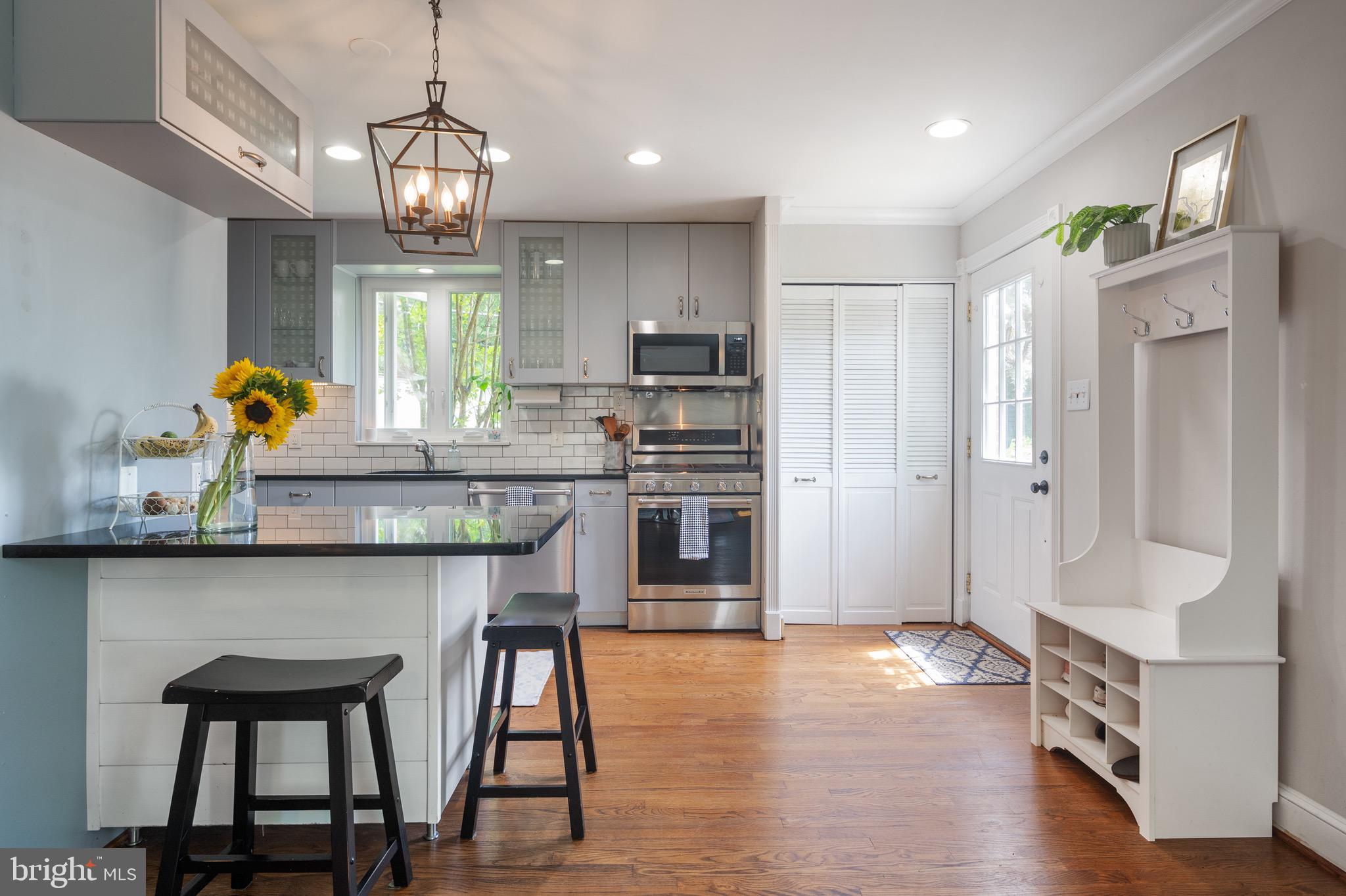 WARWICK VILLAGE - Residential Lease