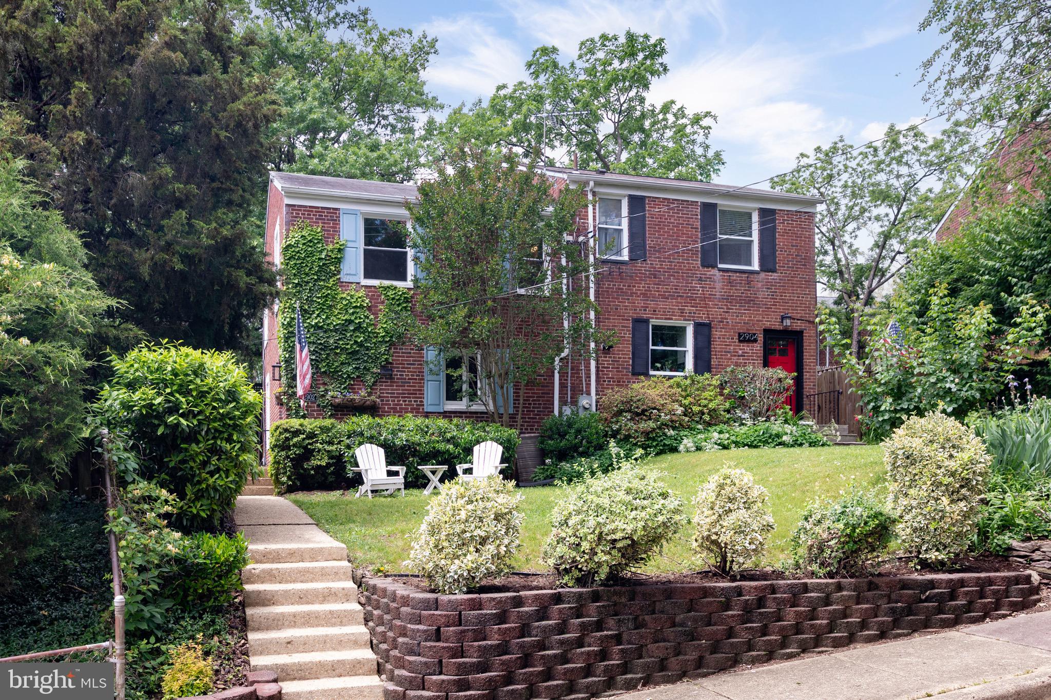 WARWICK VILLAGE - Residential Lease