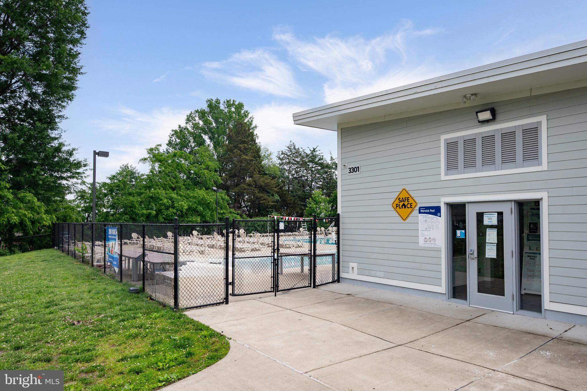 WARWICK VILLAGE - Residential Lease