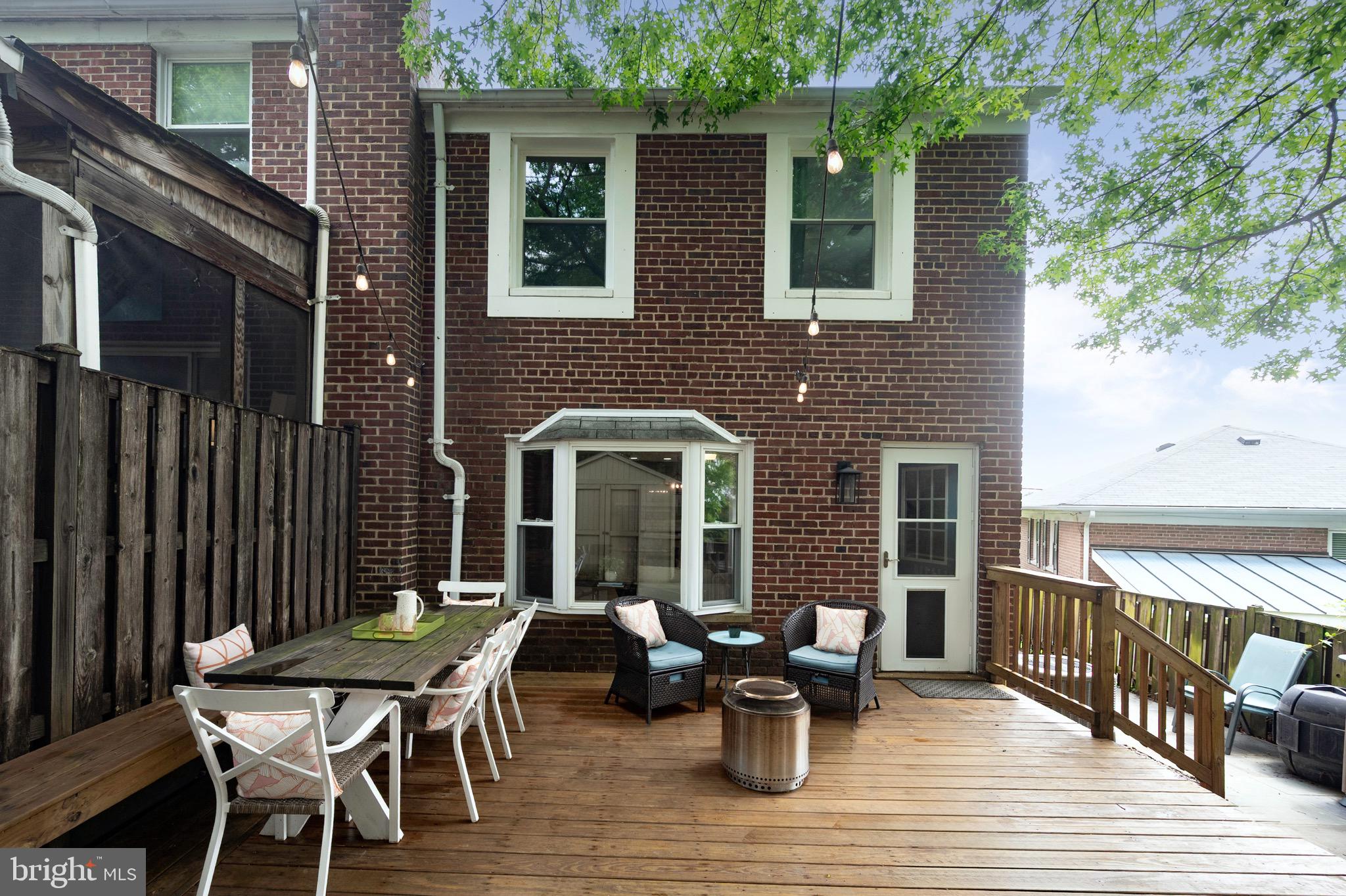 WARWICK VILLAGE - Residential Lease