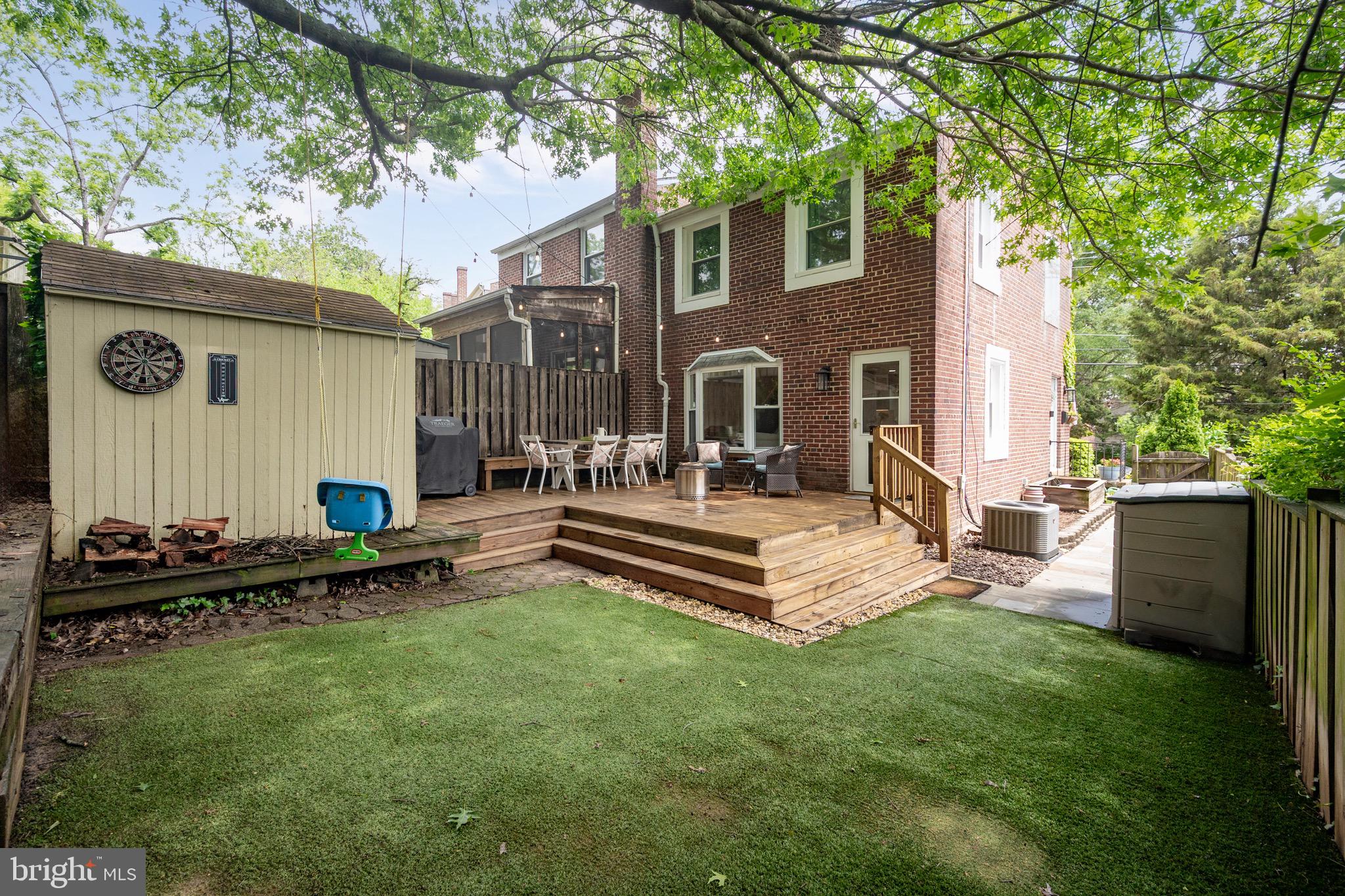 WARWICK VILLAGE - Residential Lease