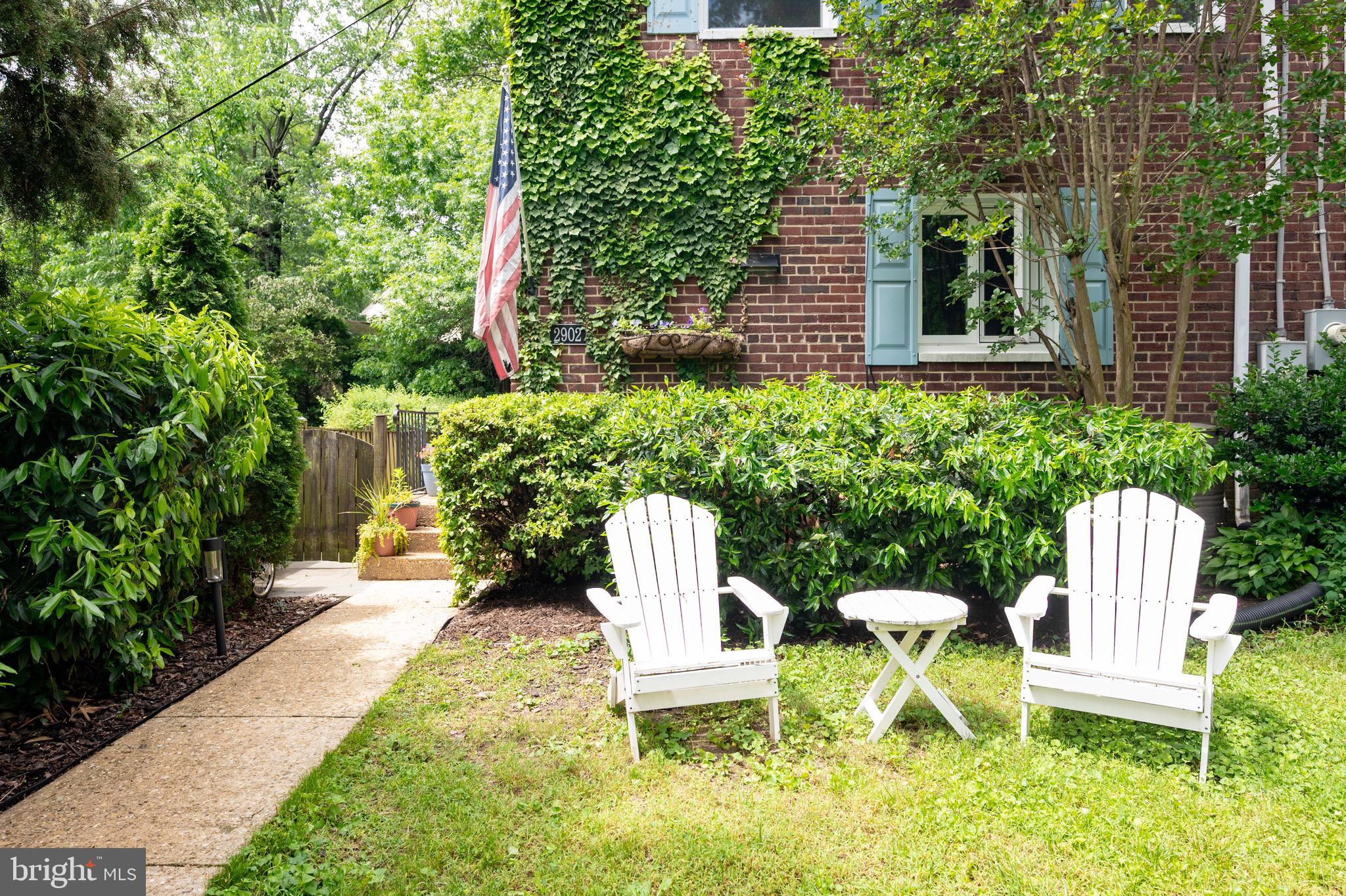 WARWICK VILLAGE - Residential Lease