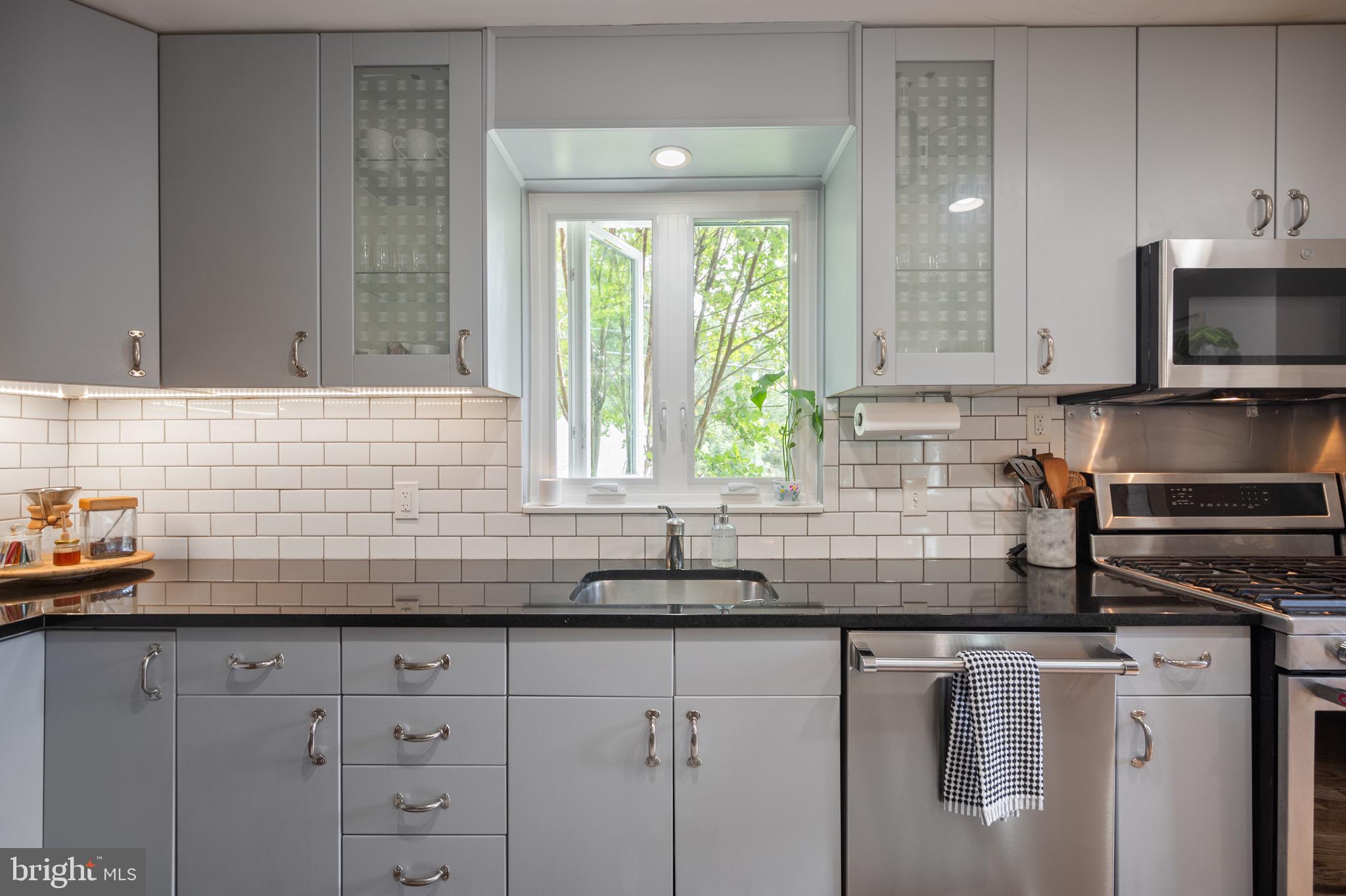 WARWICK VILLAGE - Residential Lease