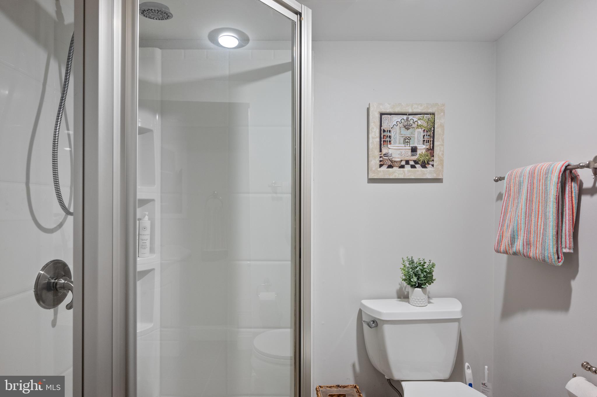 WARWICK VILLAGE - Residential Lease