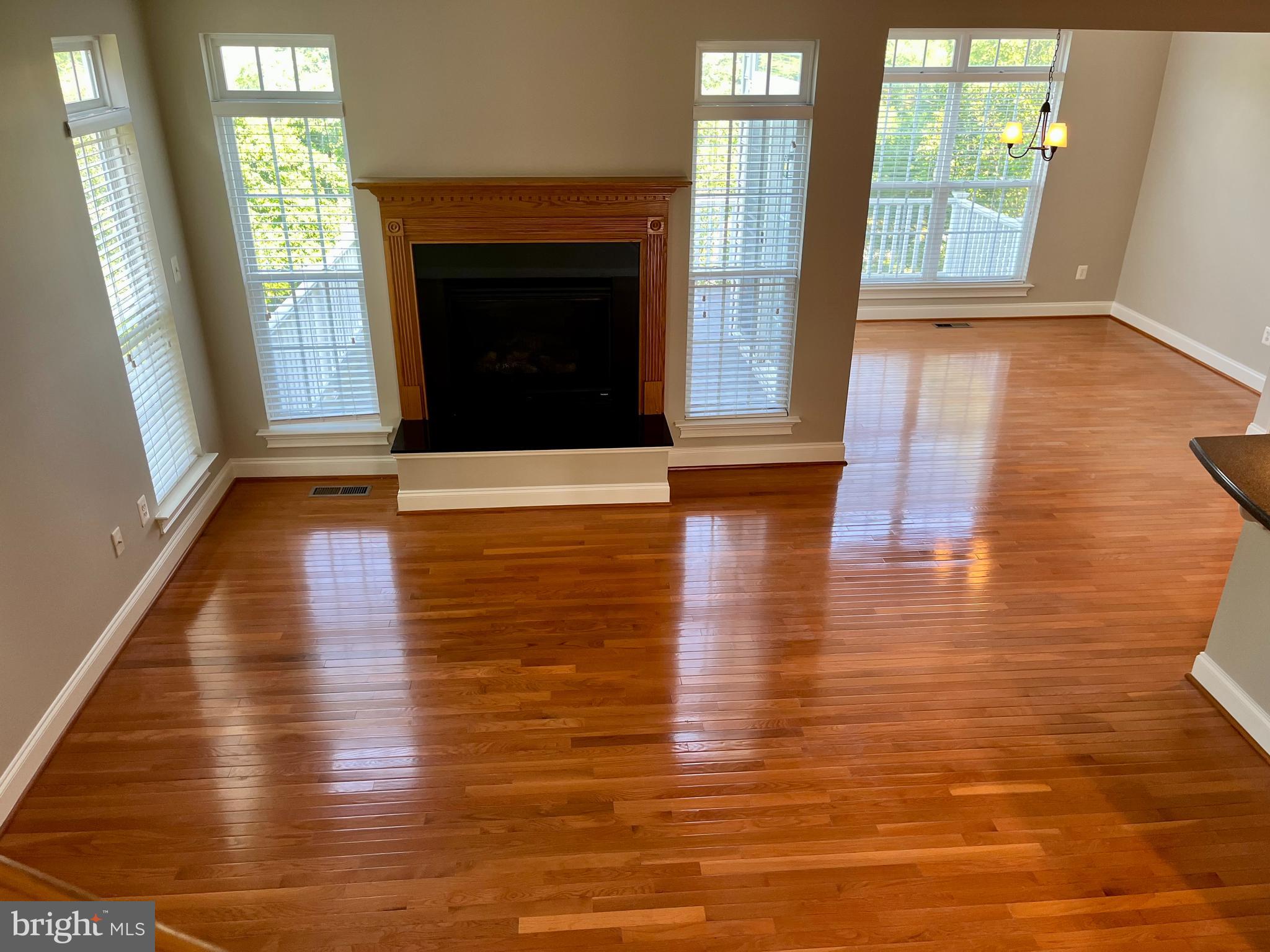 TAYLOR VILLAGE - Residential Lease