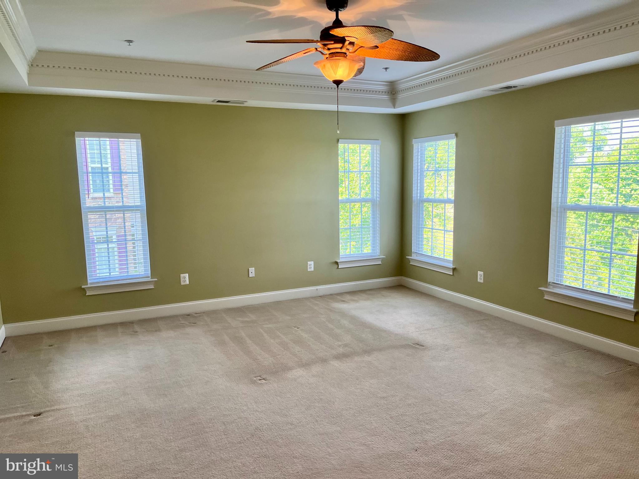 TAYLOR VILLAGE - Residential Lease