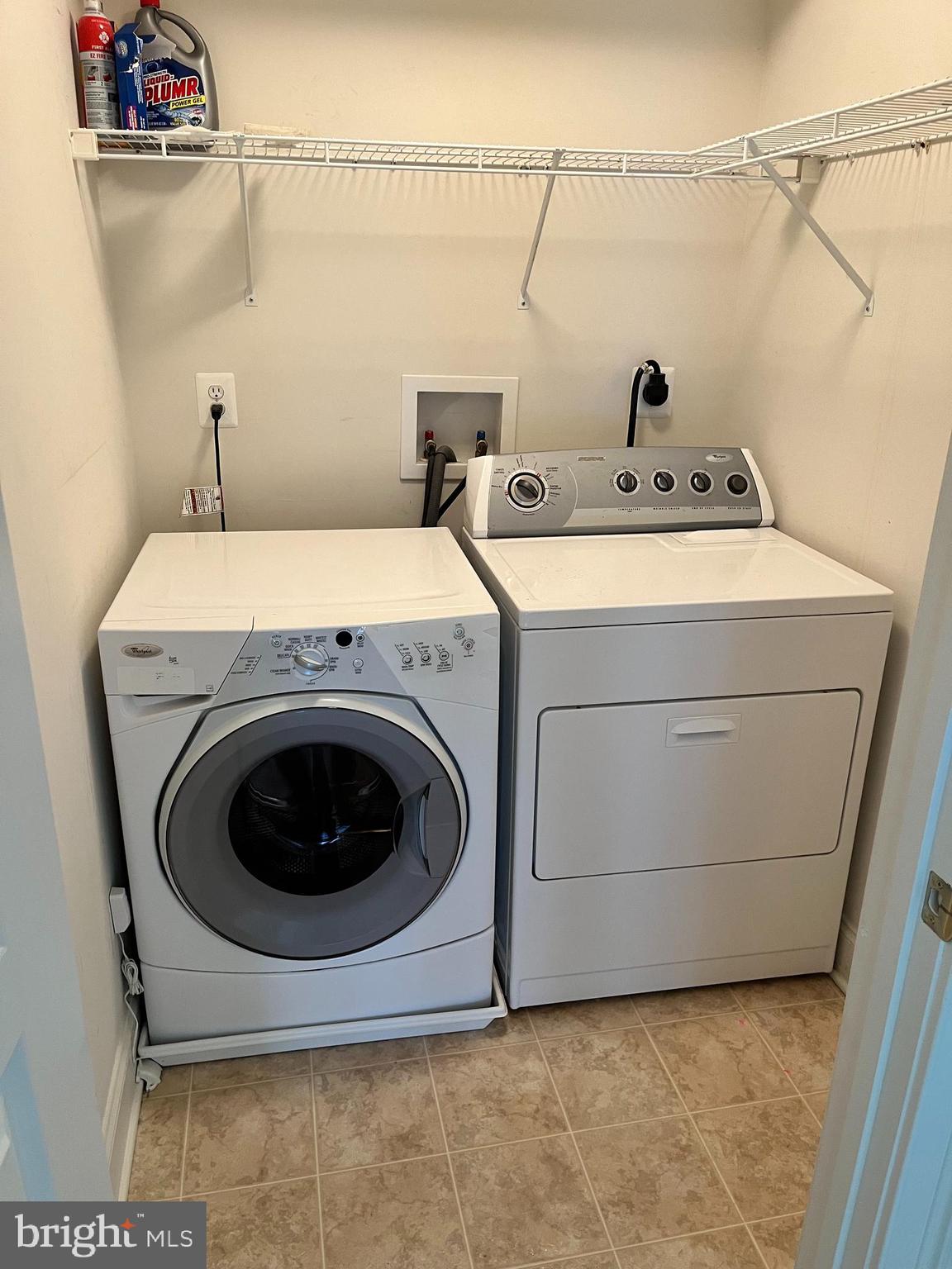 TAYLOR VILLAGE - Residential Lease