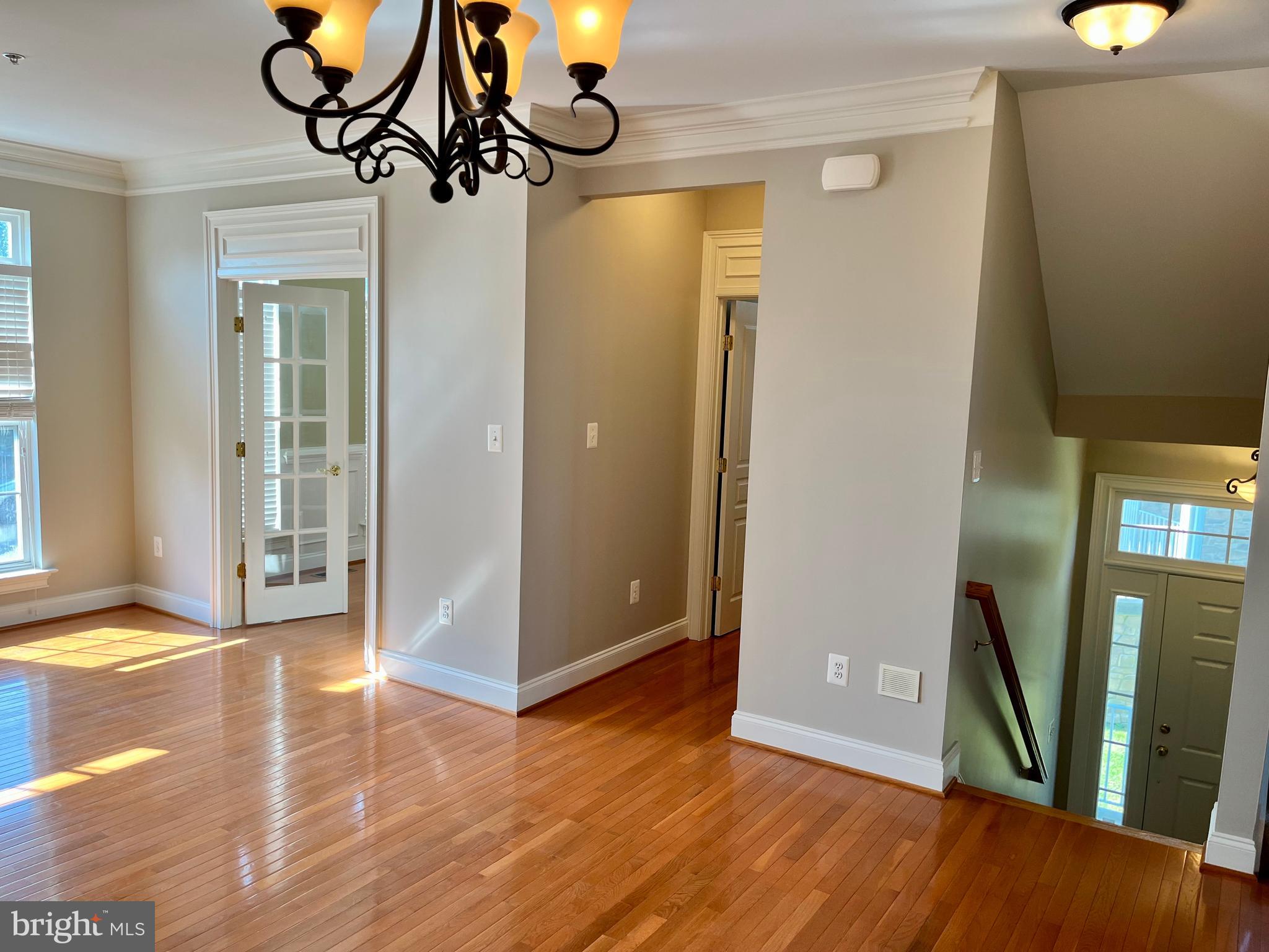 TAYLOR VILLAGE - Residential Lease