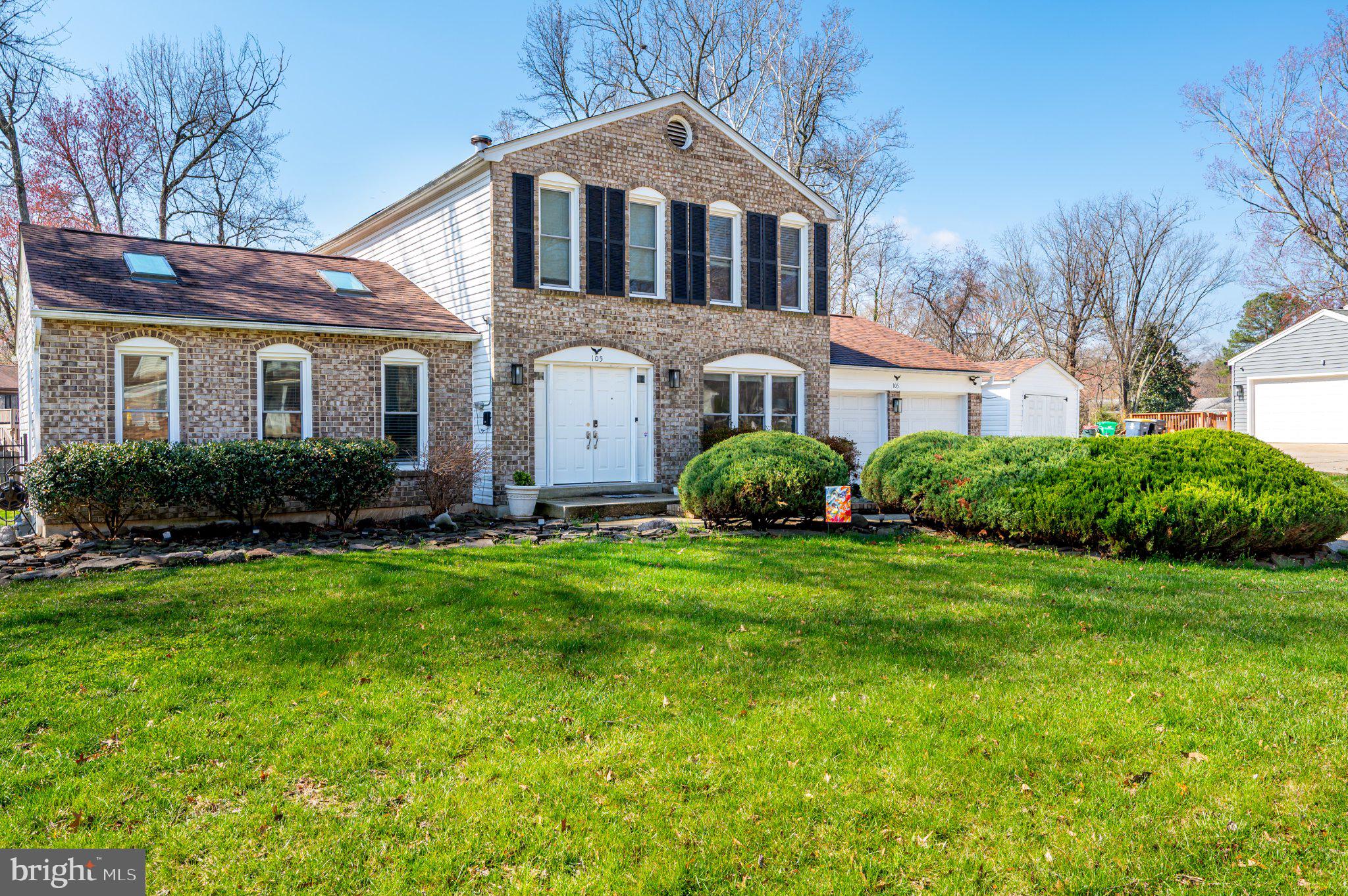 105 SAINT ANDREWS DRIVE E