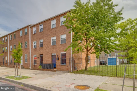 MLS: MDBA2220668