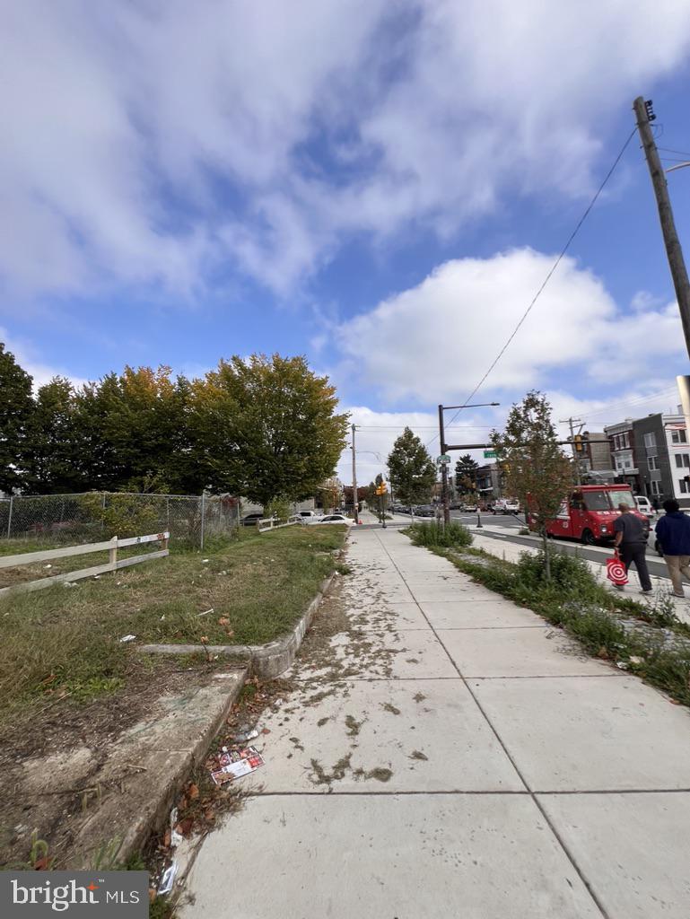 1313 W ERIE AVENUE