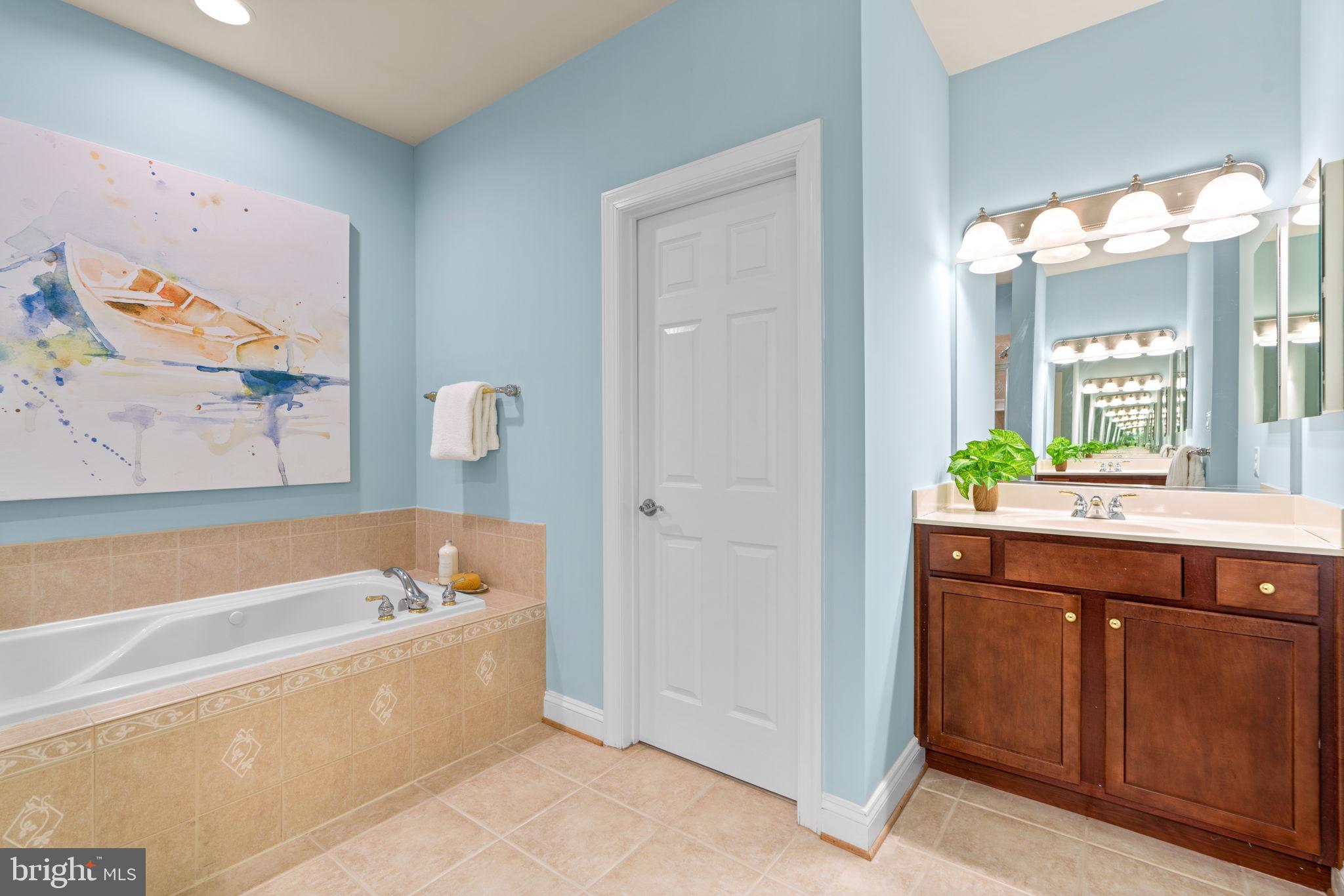 HIDDEN BLUFF - Residential