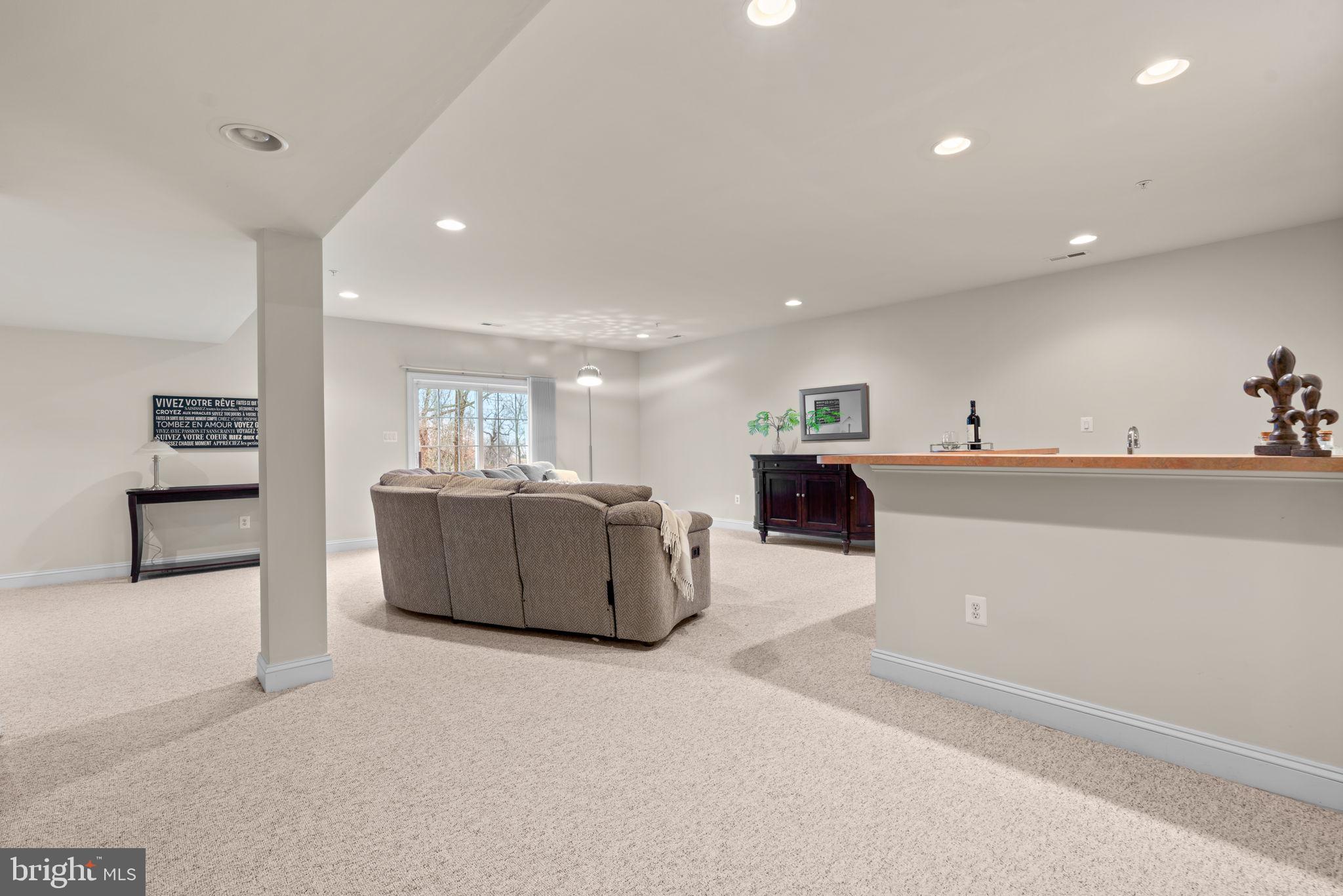 HIDDEN BLUFF - Residential