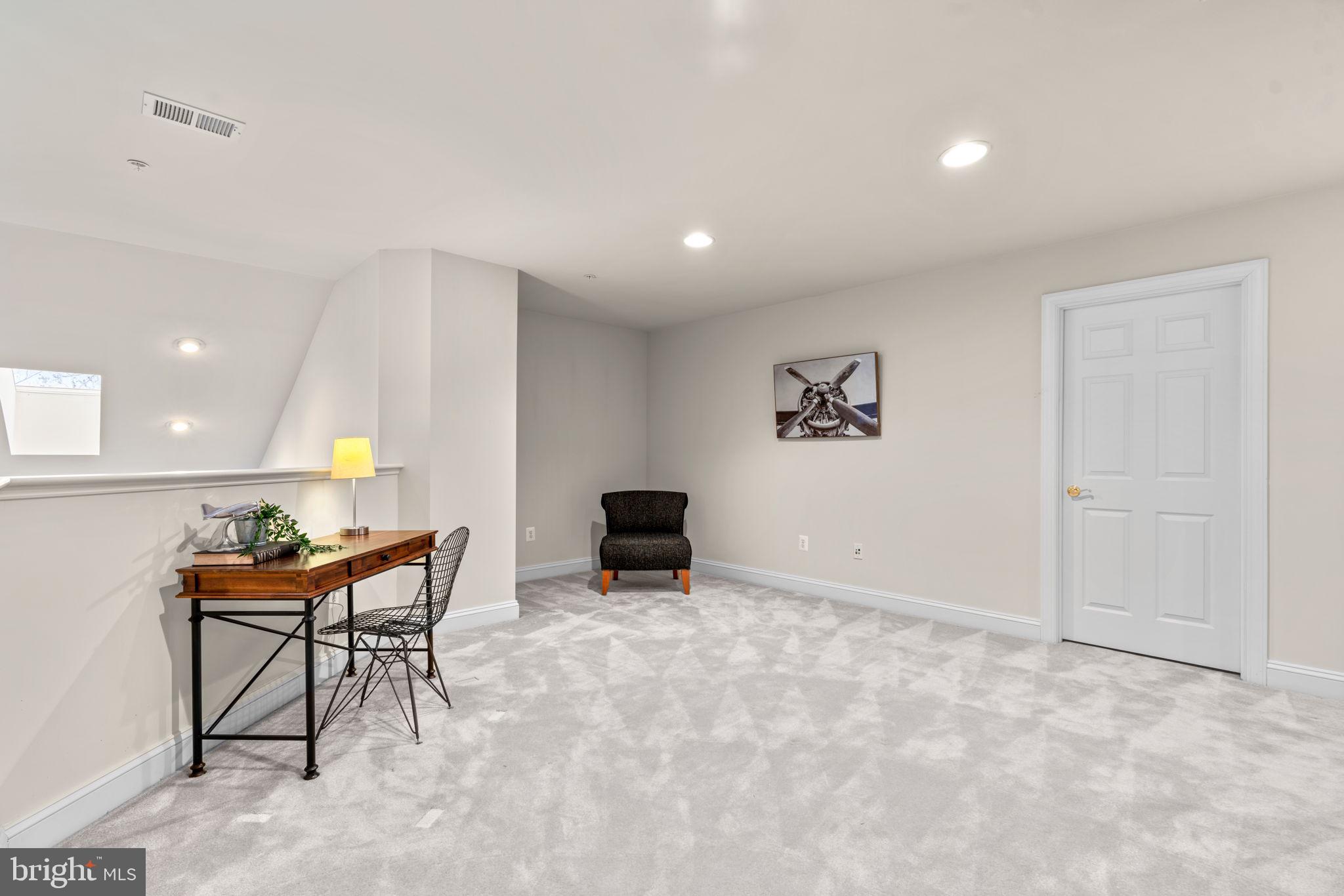 HIDDEN BLUFF - Residential