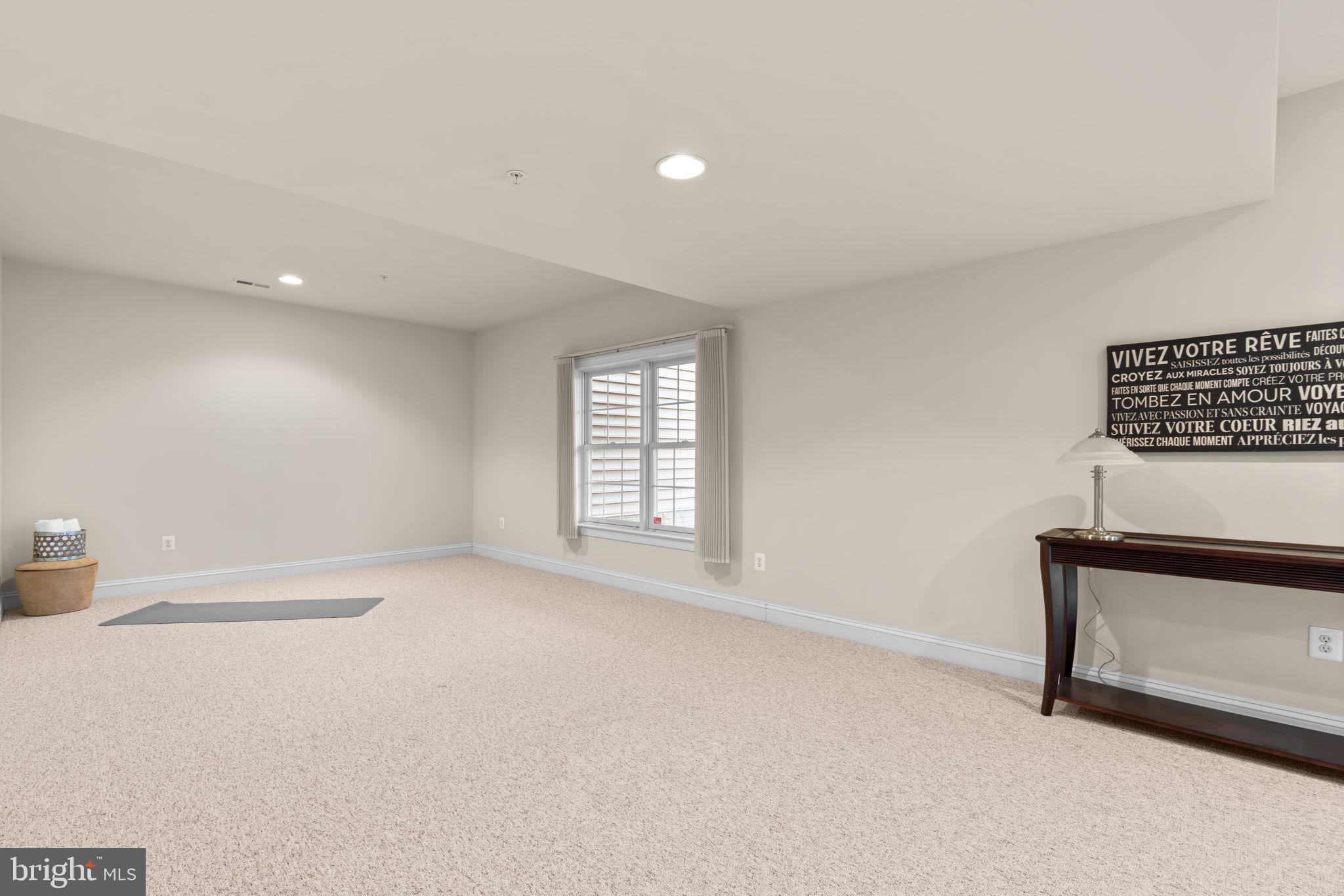 HIDDEN BLUFF - Residential