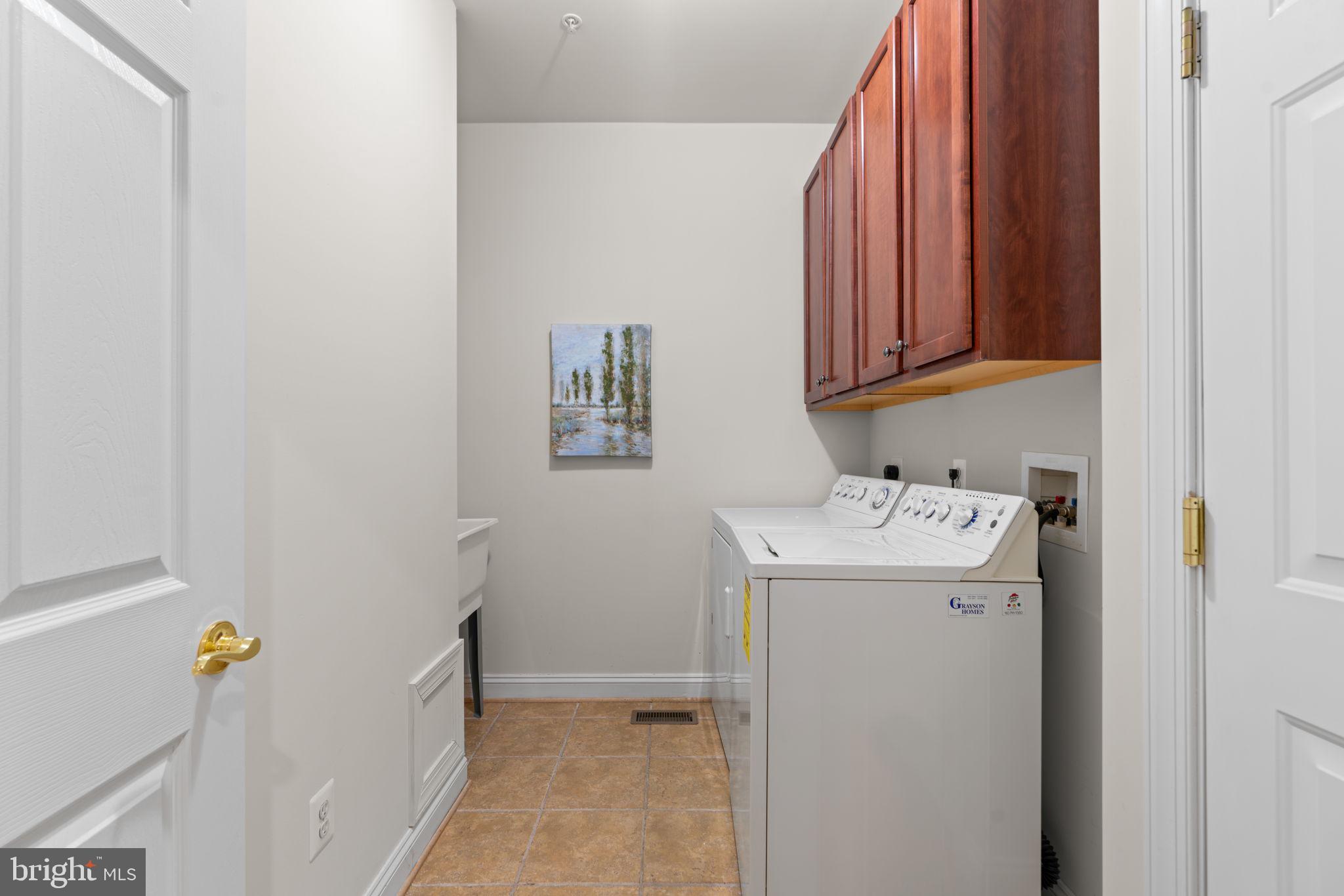 HIDDEN BLUFF - Residential