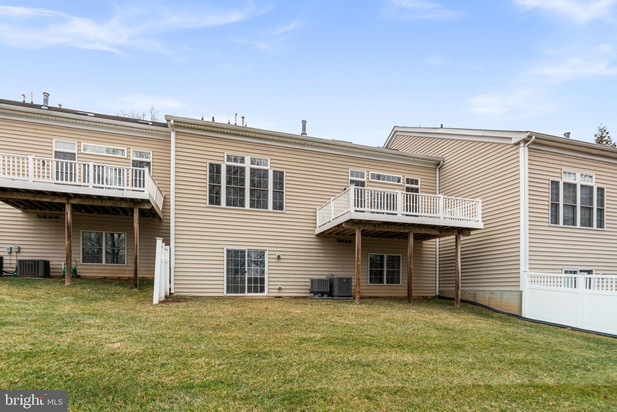 HIDDEN BLUFF - Residential