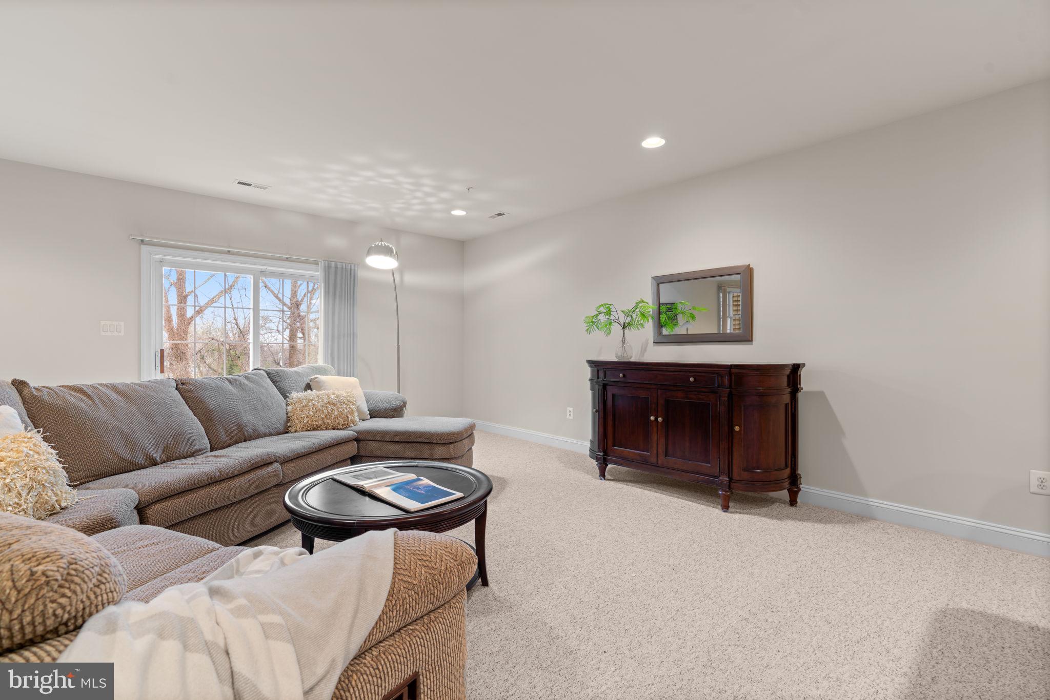 HIDDEN BLUFF - Residential