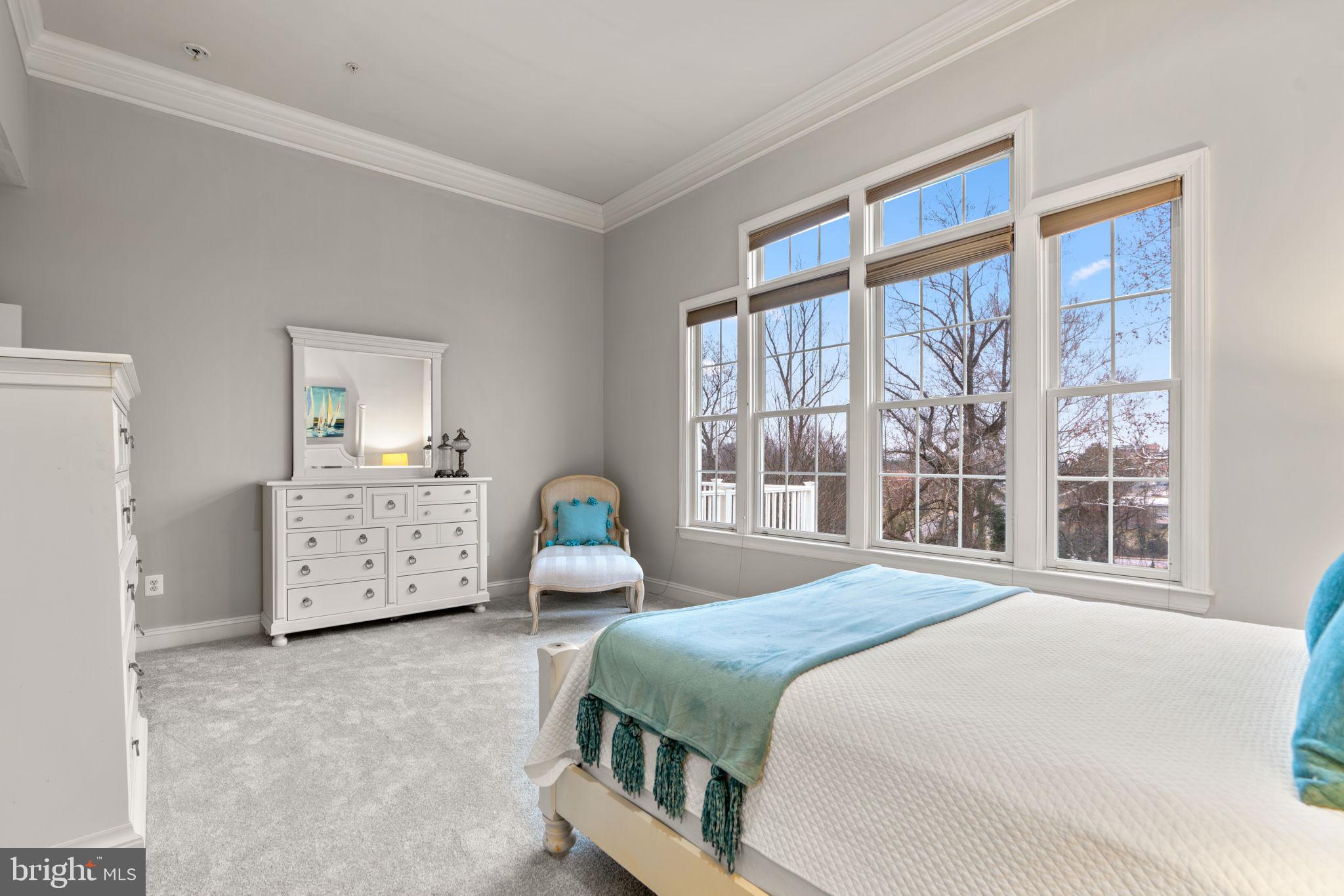 HIDDEN BLUFF - Residential