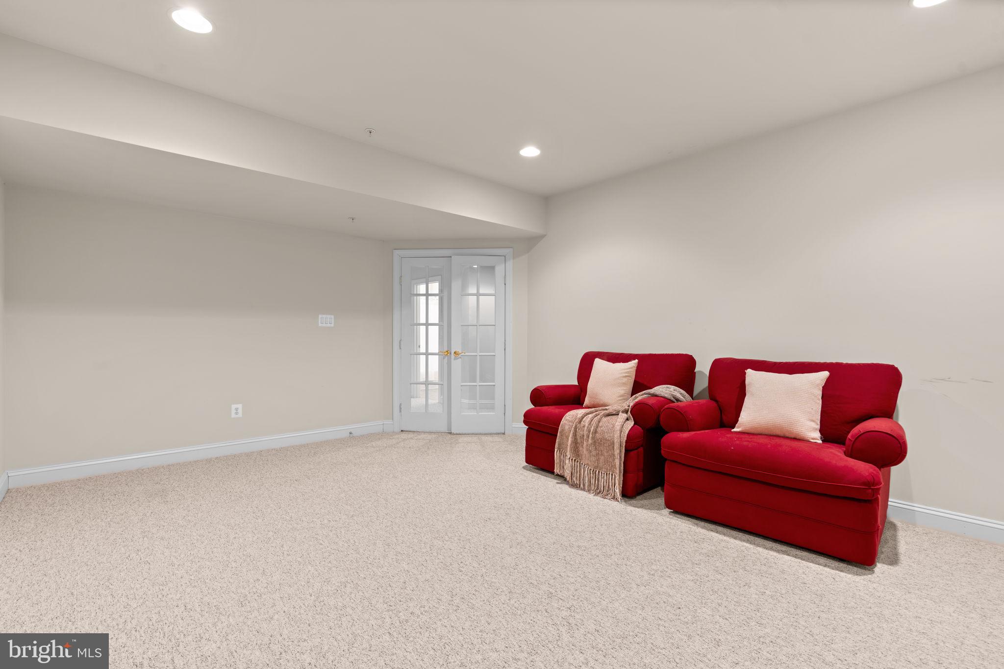 HIDDEN BLUFF - Residential