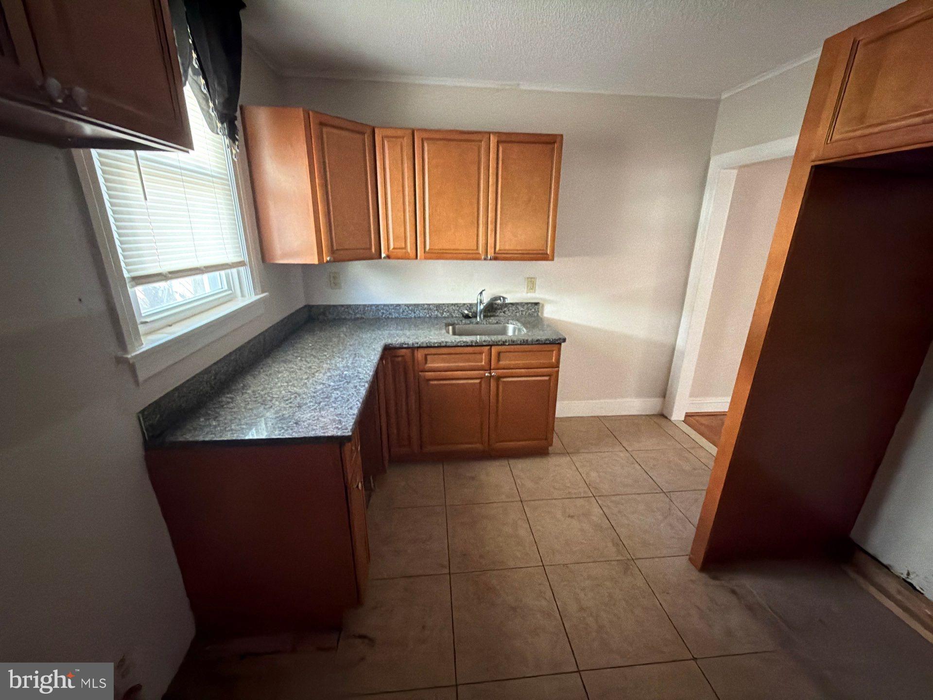 WEST OAK LANE - Residential