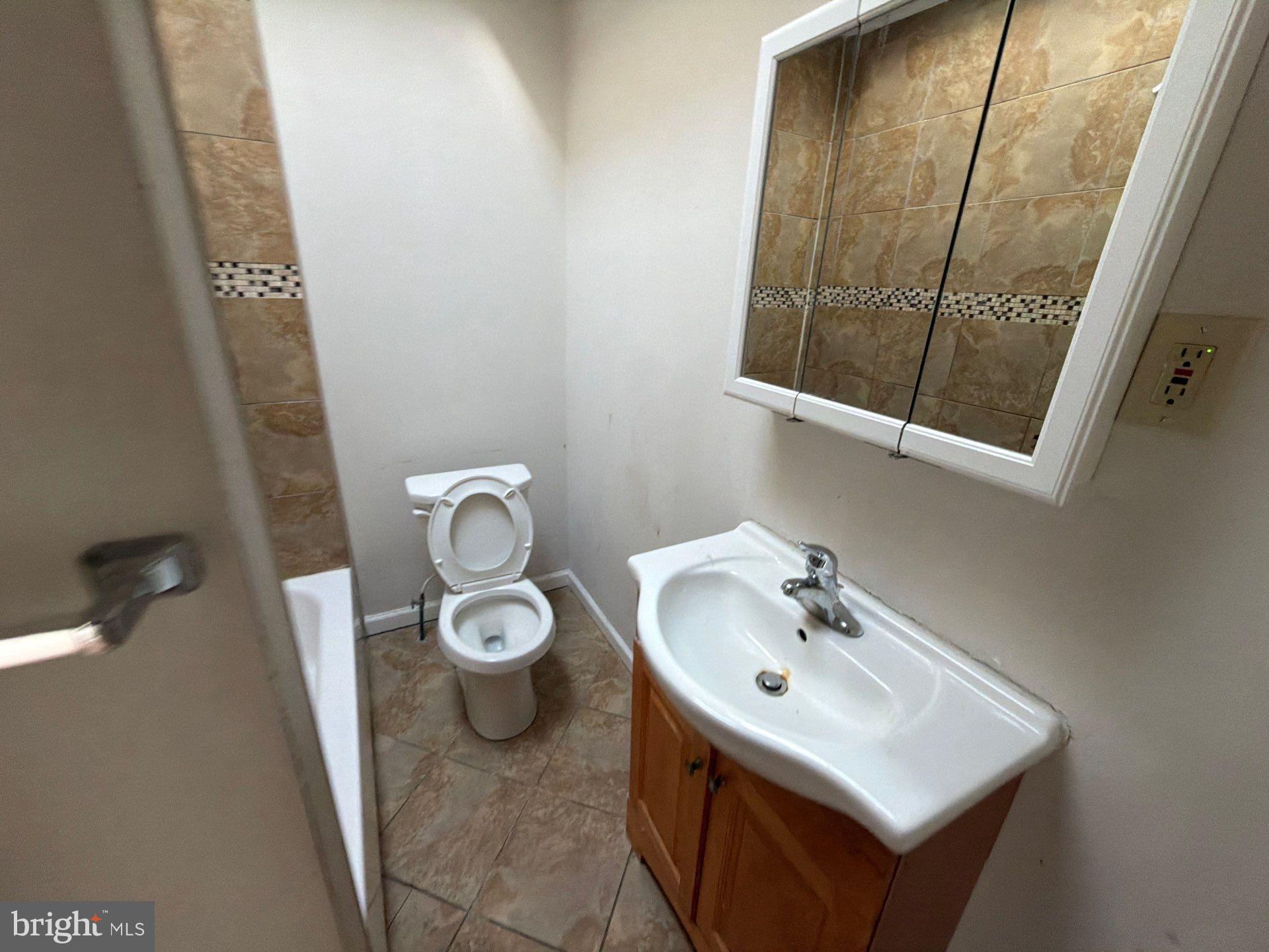 WEST OAK LANE - Residential