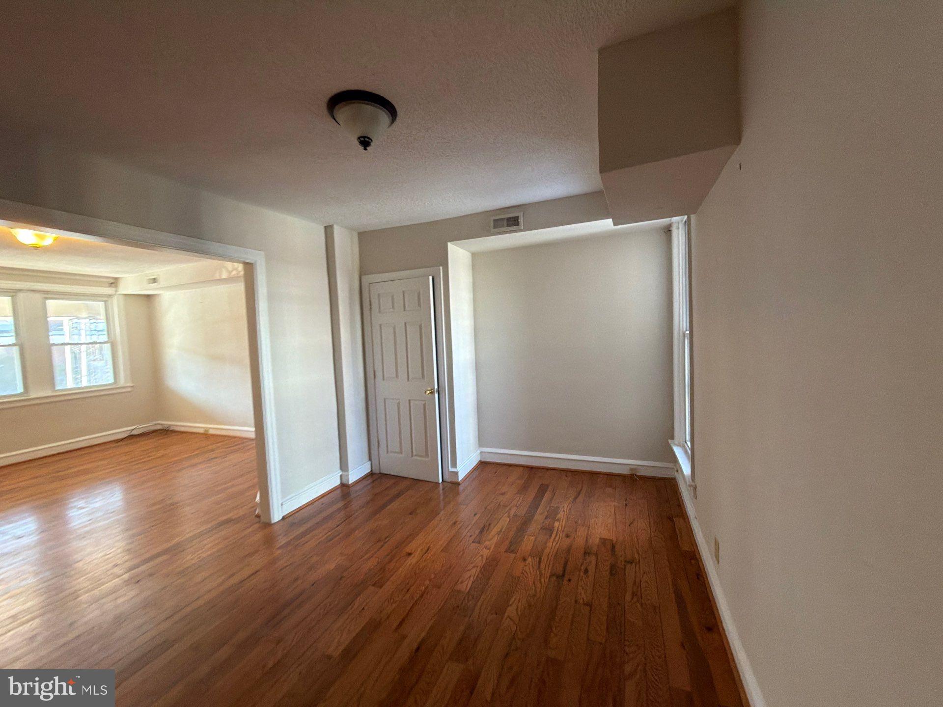 WEST OAK LANE - Residential