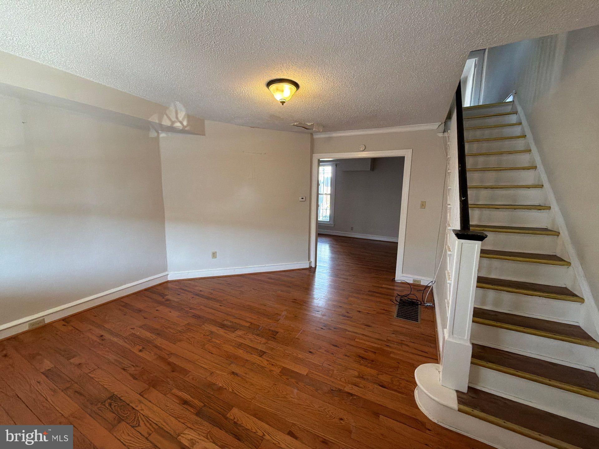 WEST OAK LANE - Residential