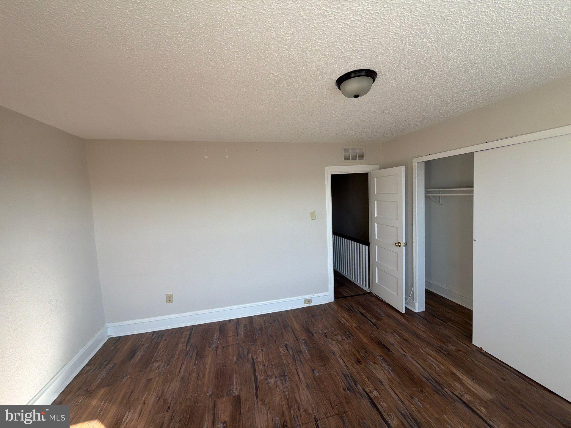 WEST OAK LANE - Residential