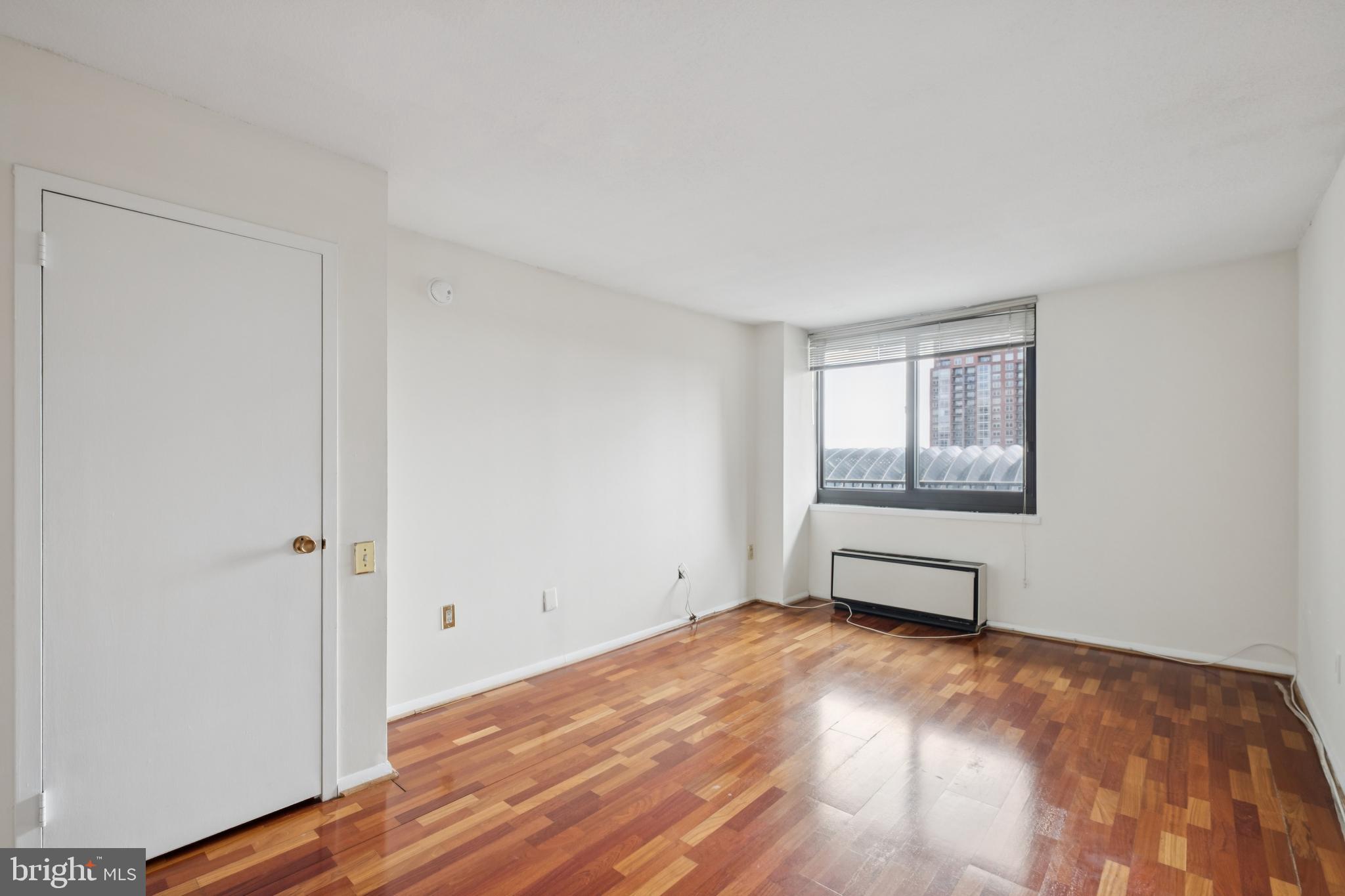 1420 LOCUST STREET 14P