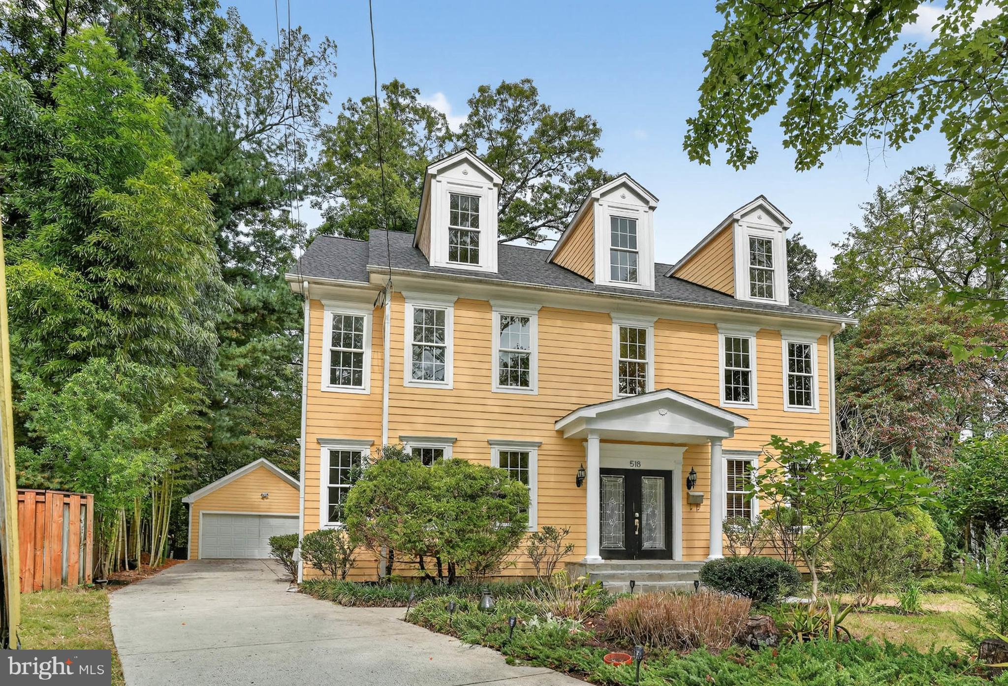 518 CALVIN LANE